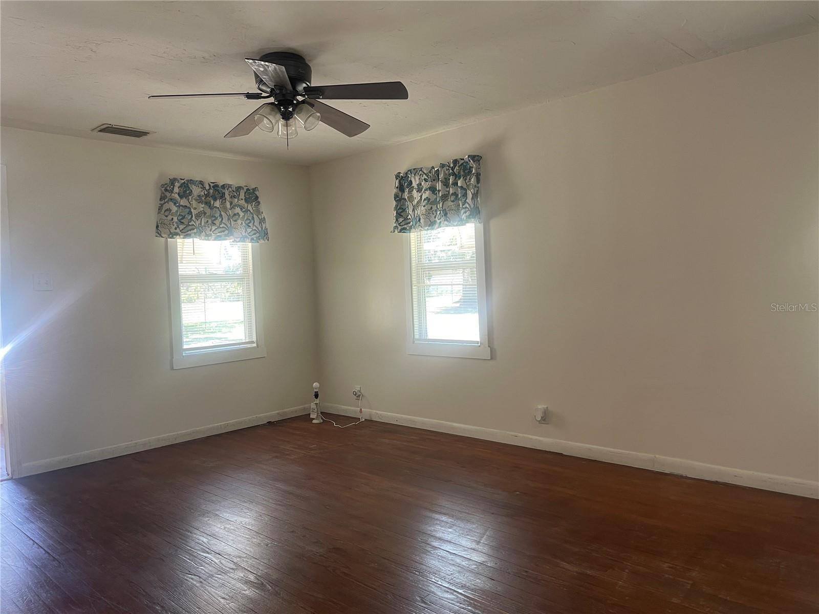 Image 9 of 21 For 621 20th Street