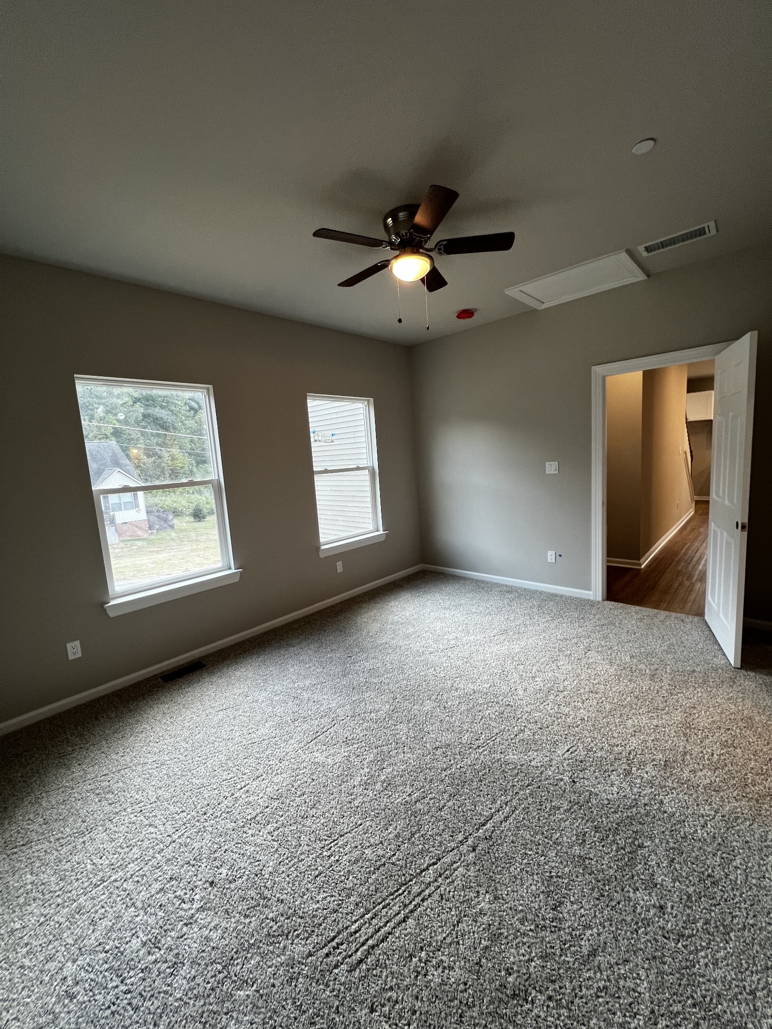 Image 4 of 39 For 4677 46th Avenue
