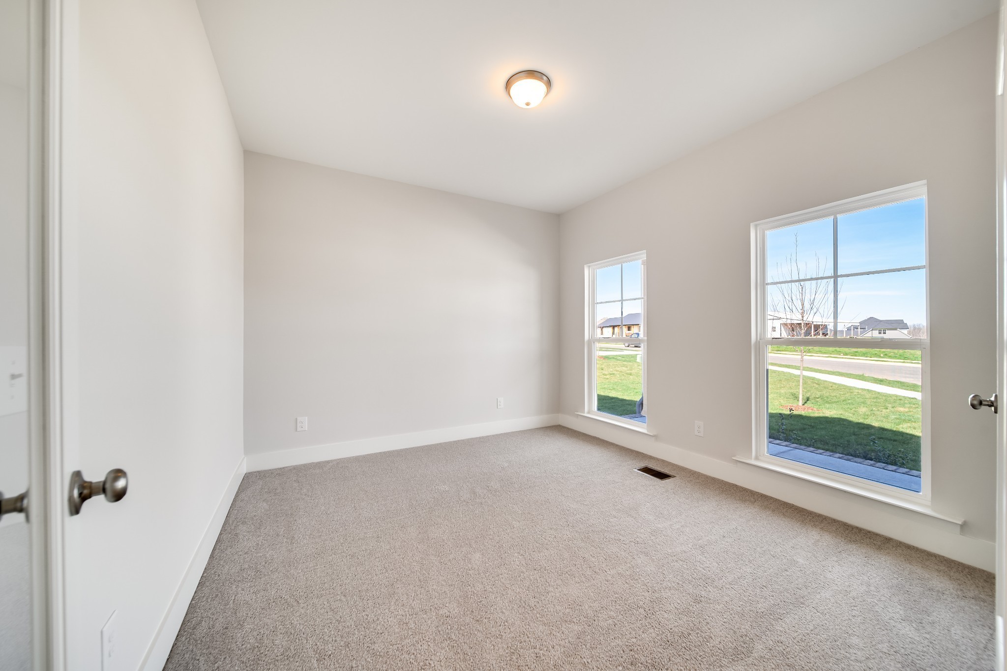 Image 33 of 92 For 6540 135th Avenue