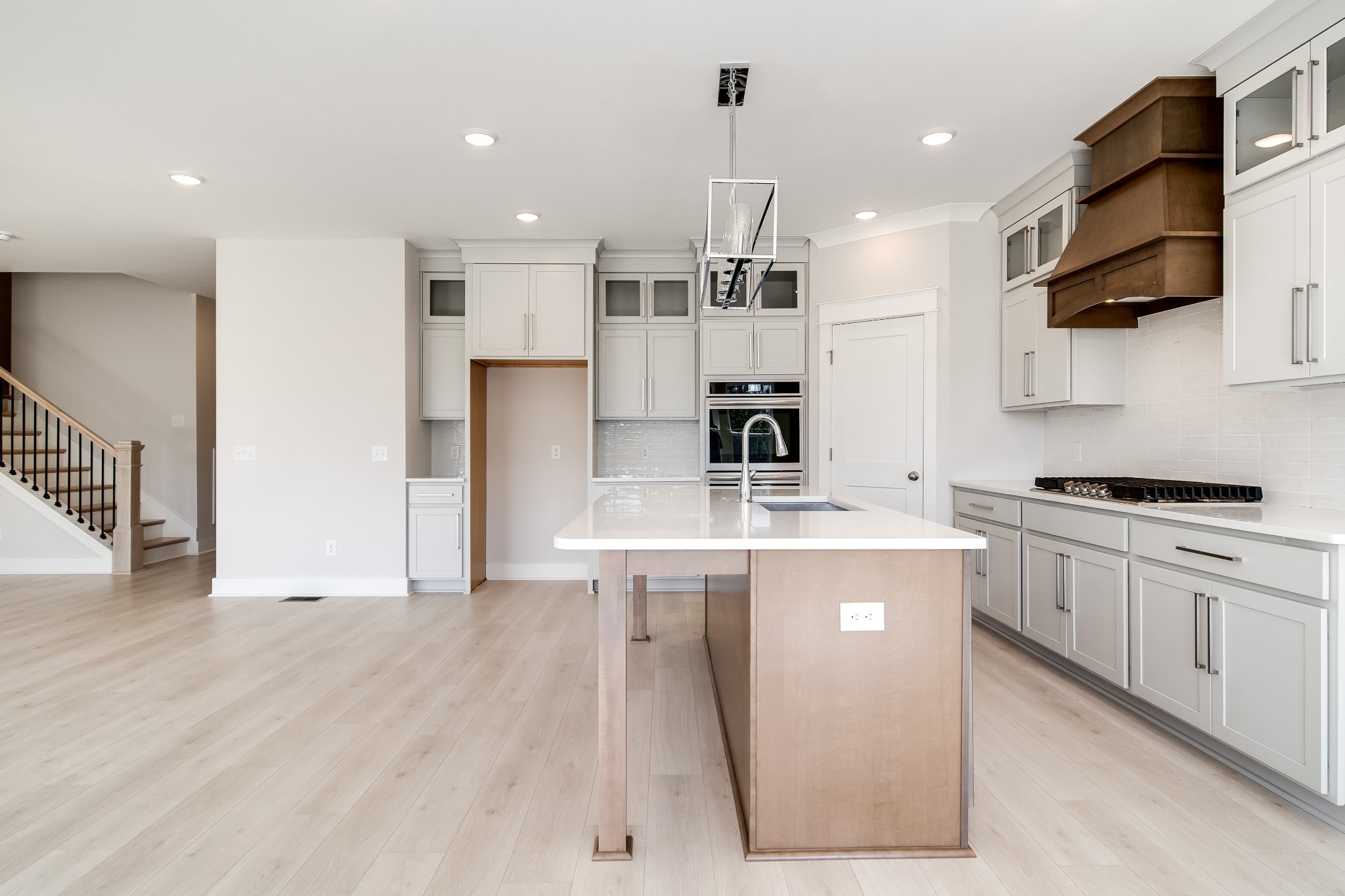 Image 47 of 92 For 6540 135th Avenue