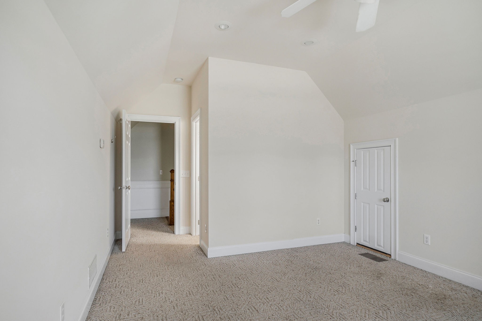 Image 21 of 28 For 8747 98th Street Road F