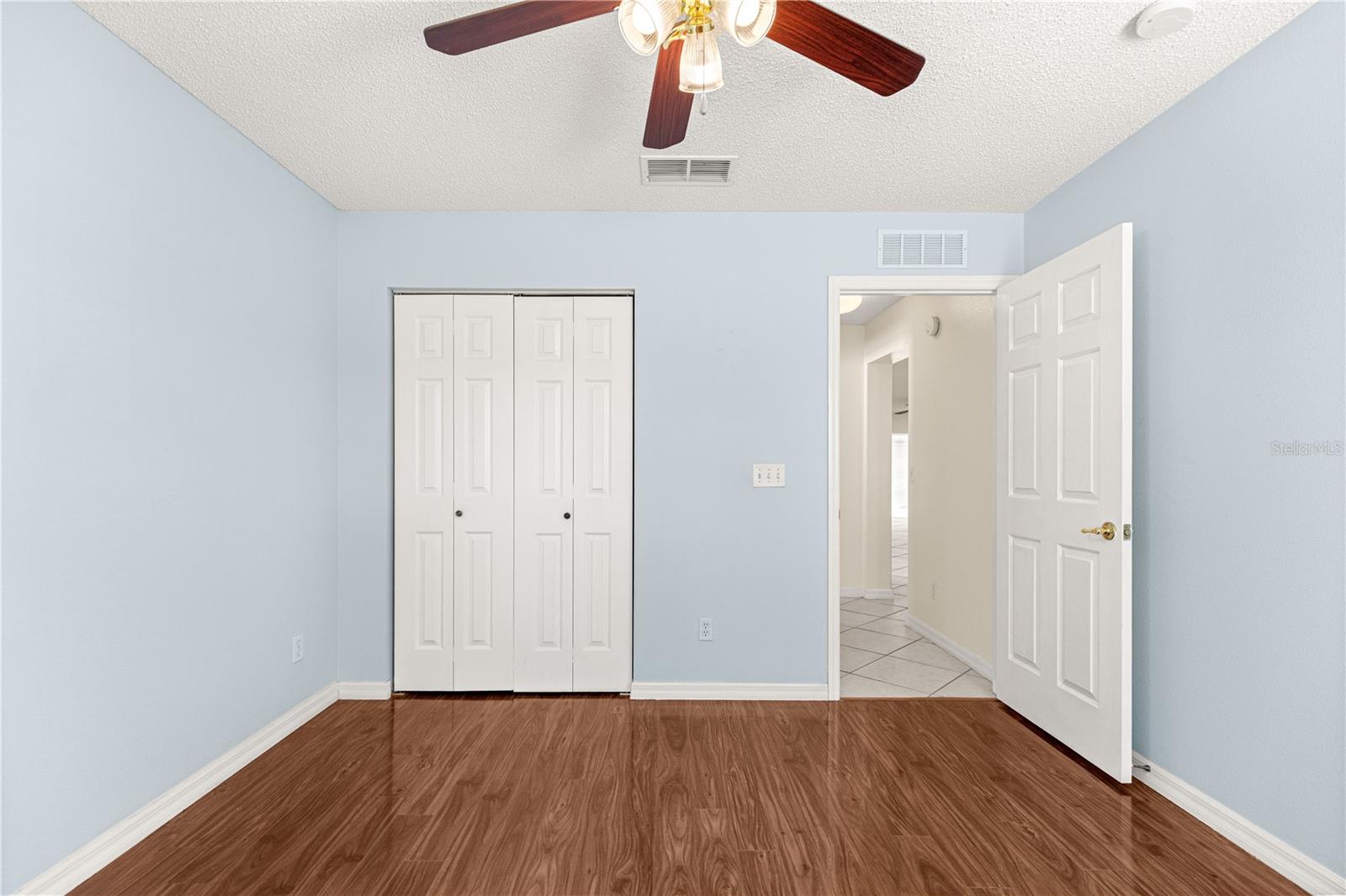 Image 38 of 51 For 9452 93rd Loop