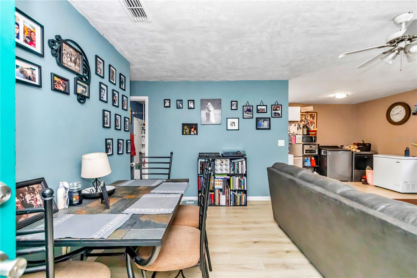 Listing photo id 15 for 1758 J Williams Lane