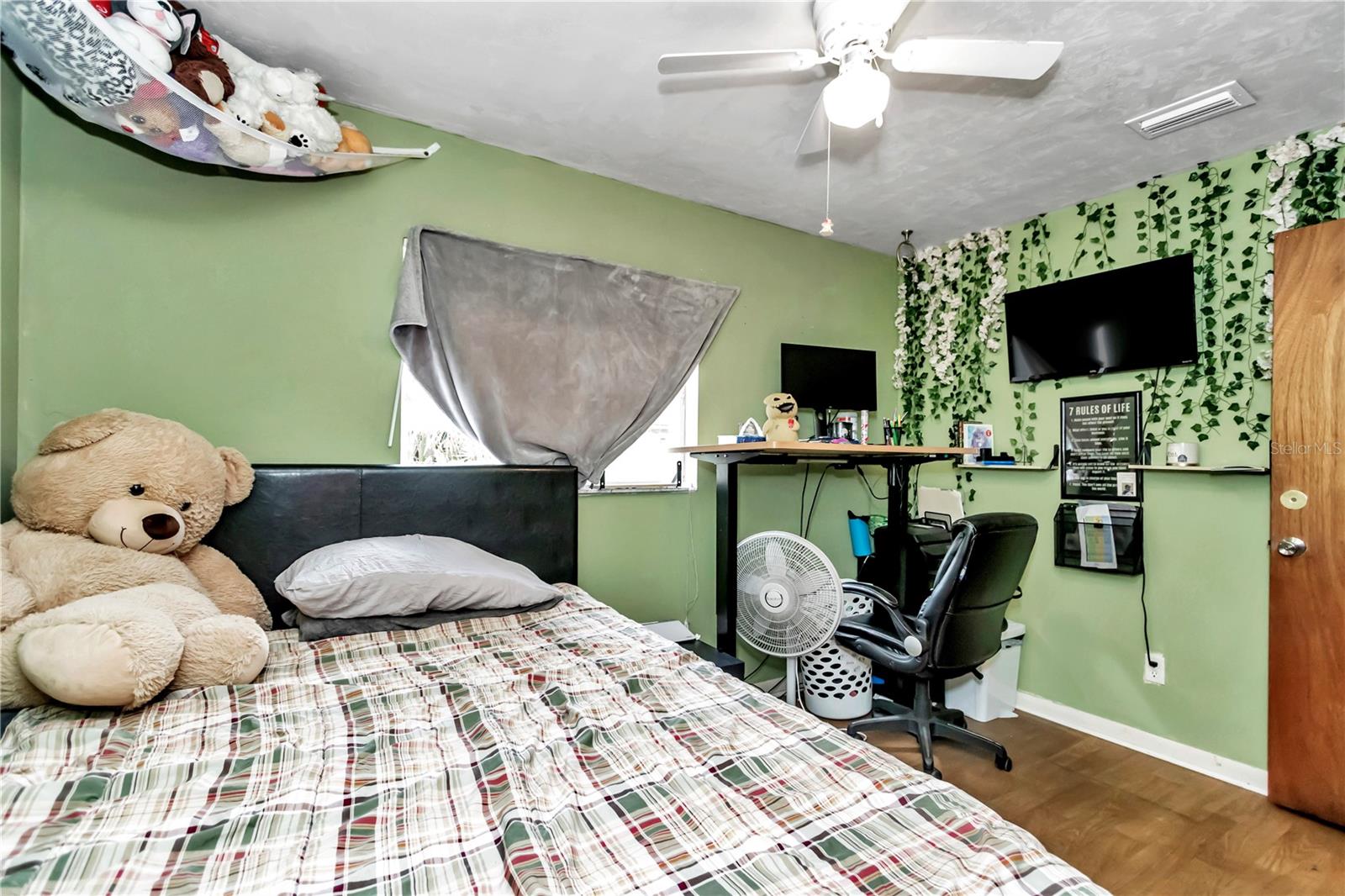 Listing photo id 23 for 1758 J Williams Lane