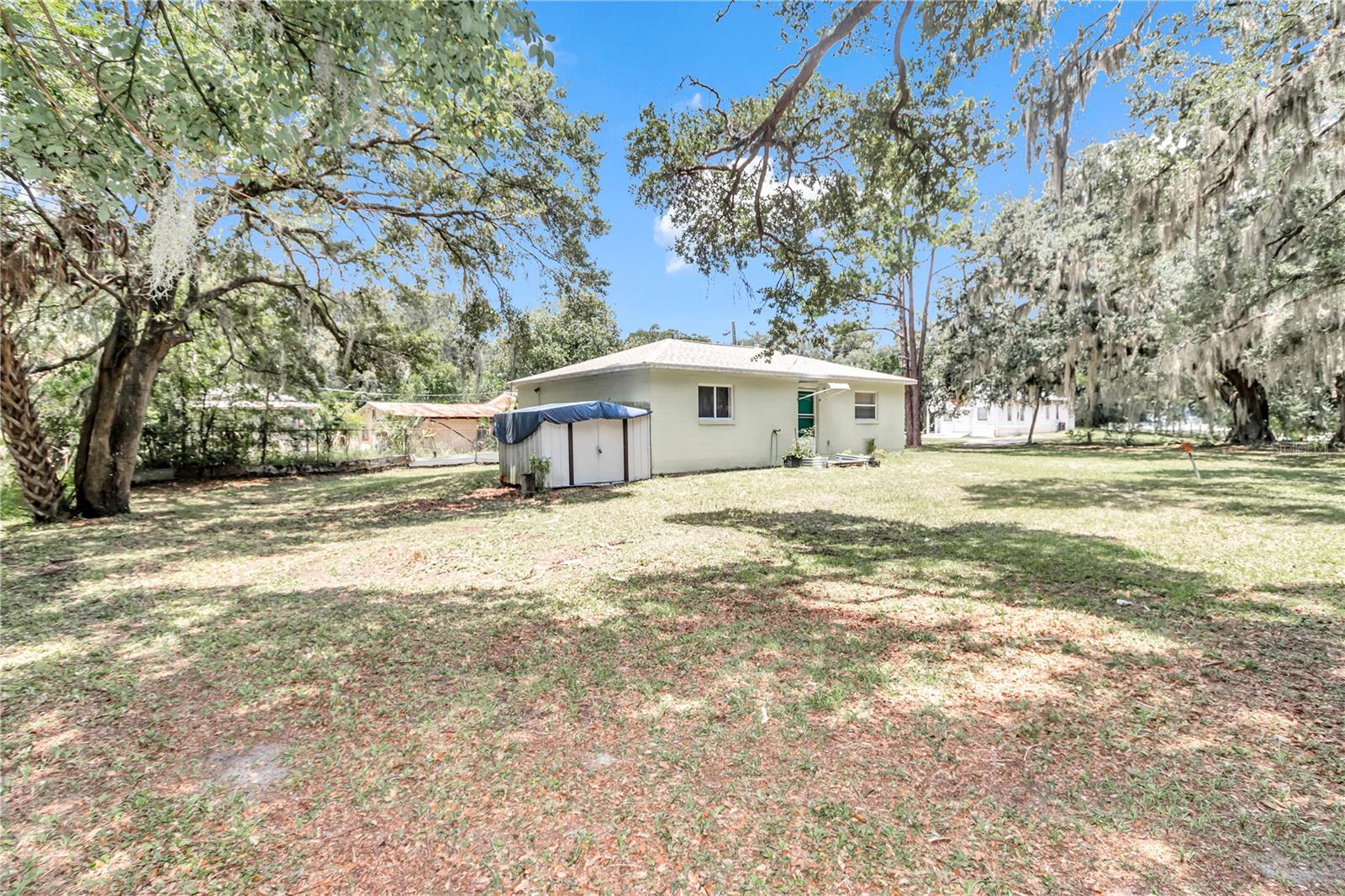 Listing photo id 27 for 1758 J Williams Lane
