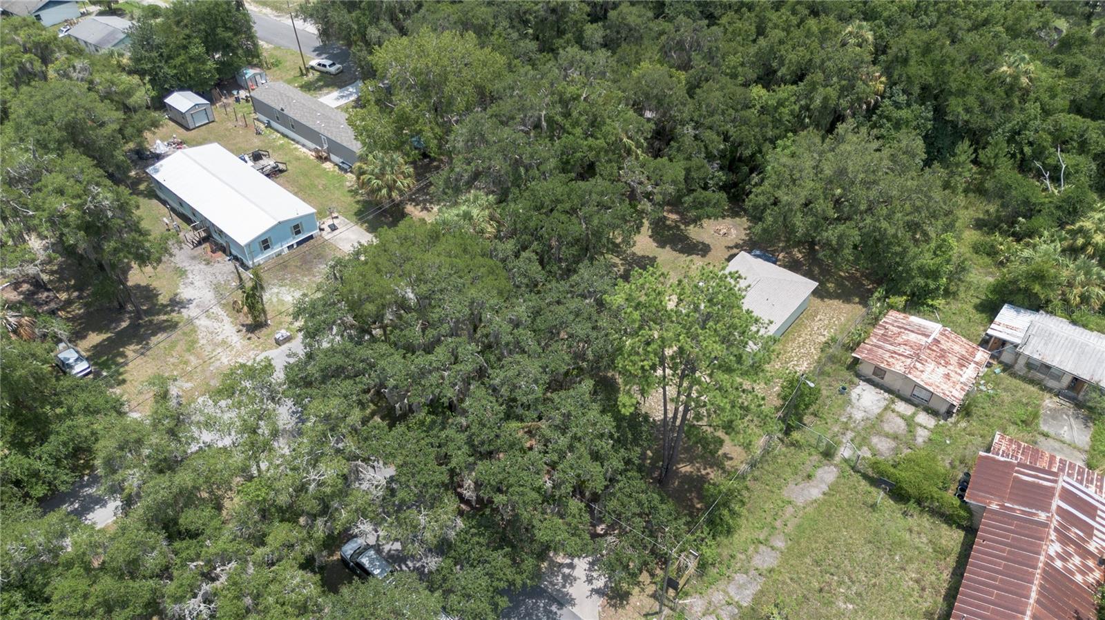 Listing photo id 32 for 1758 J Williams Lane