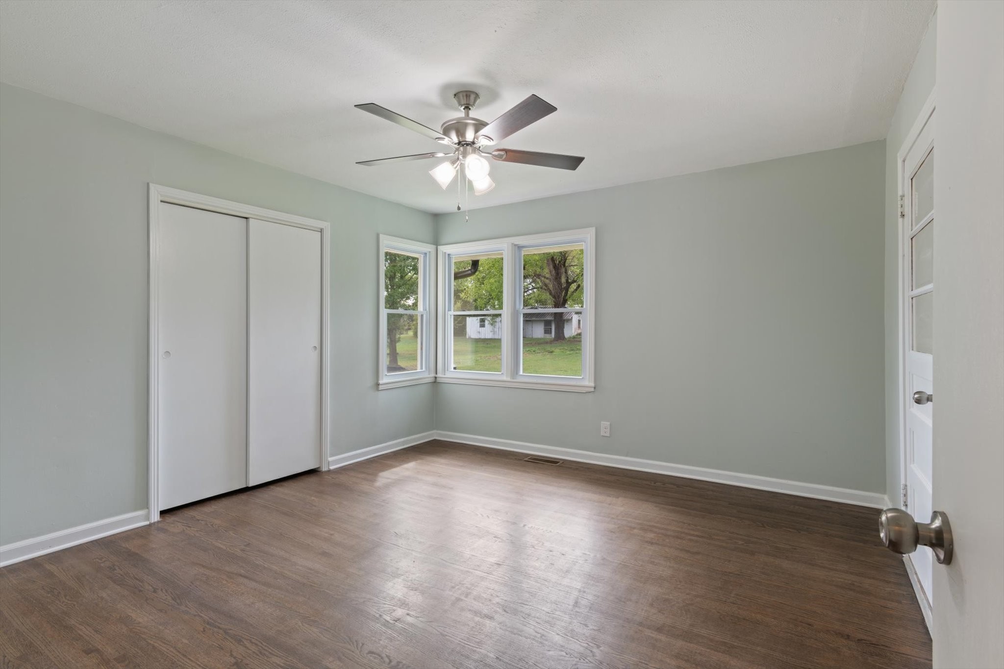 Image 23 of 42 For 2510 167th Avenue