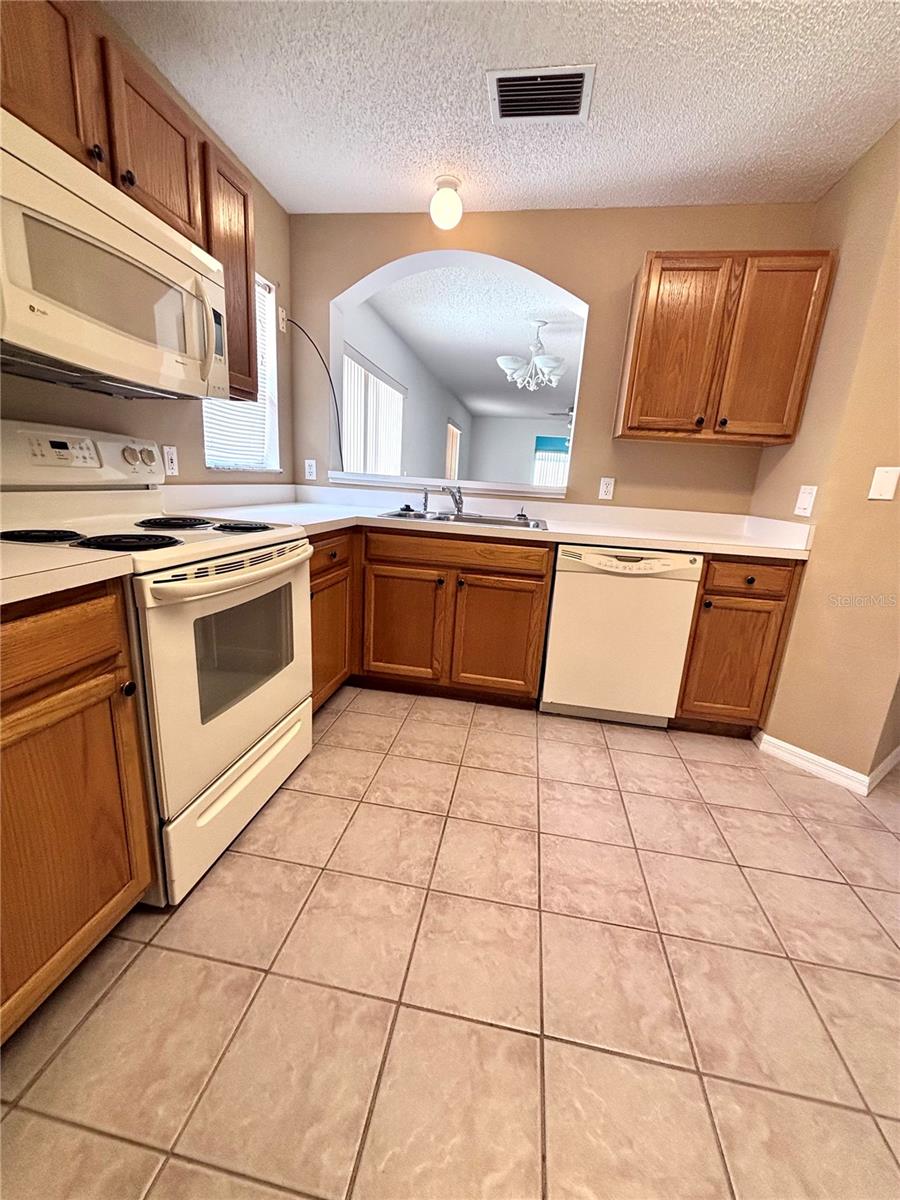 Image 8 of 21 For 404 Amaya Avenue