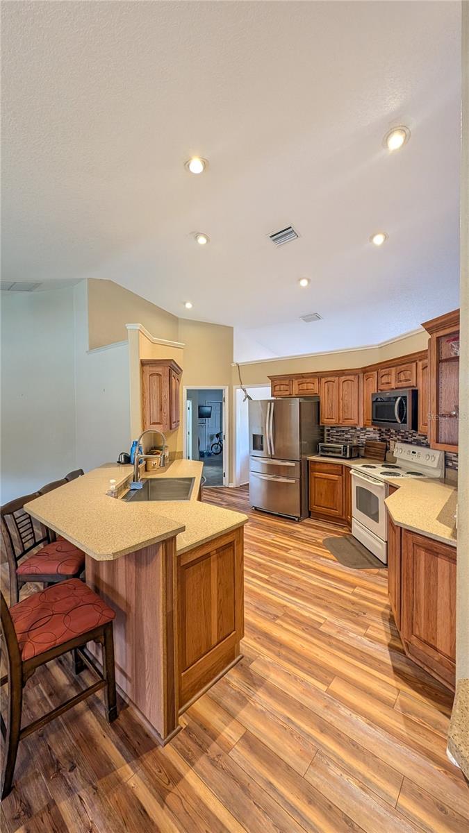 Image 6 of 30 For 8070 41st Place Road