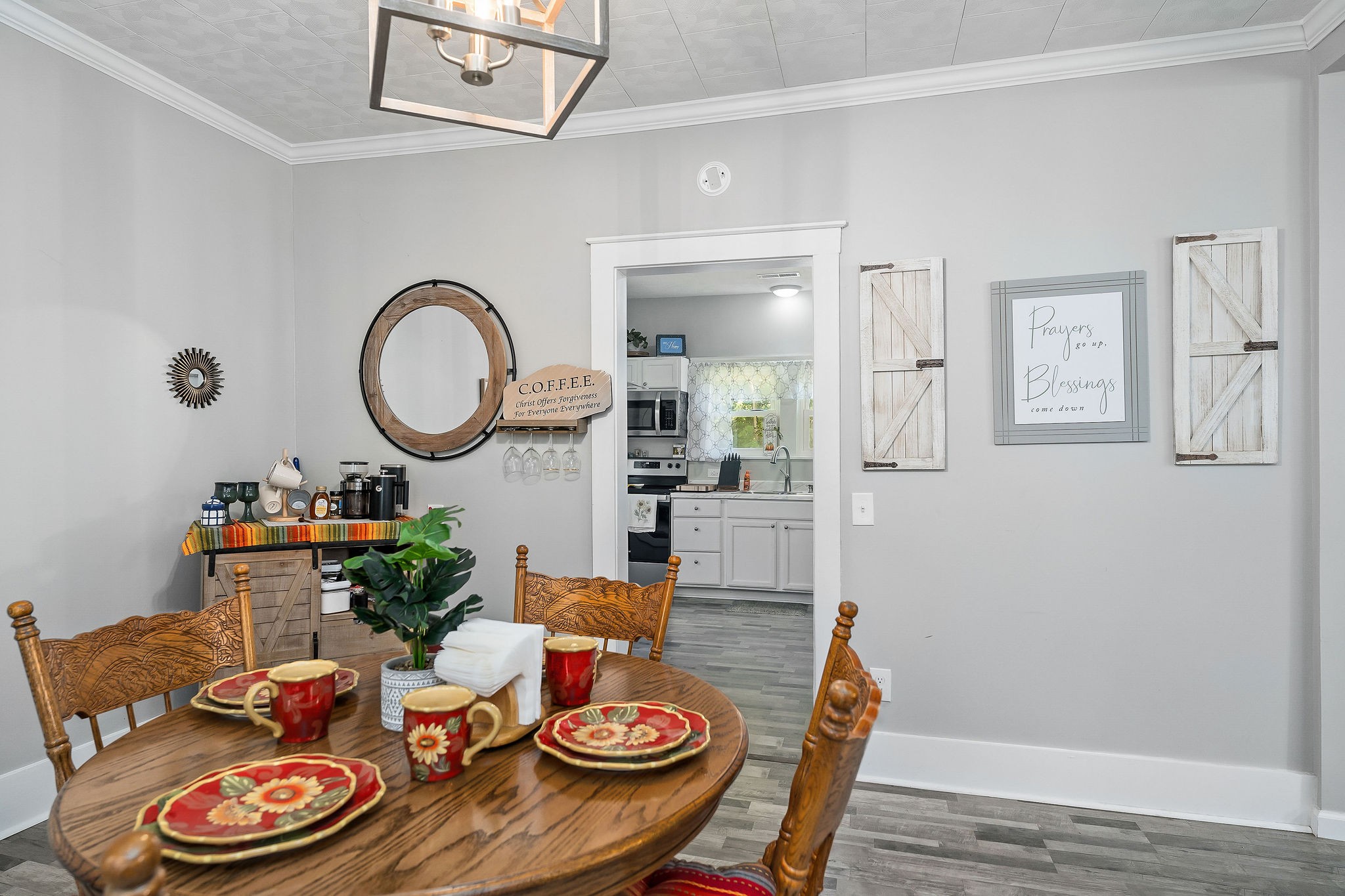 Image 16 of 27 For 6057 39th Avenue