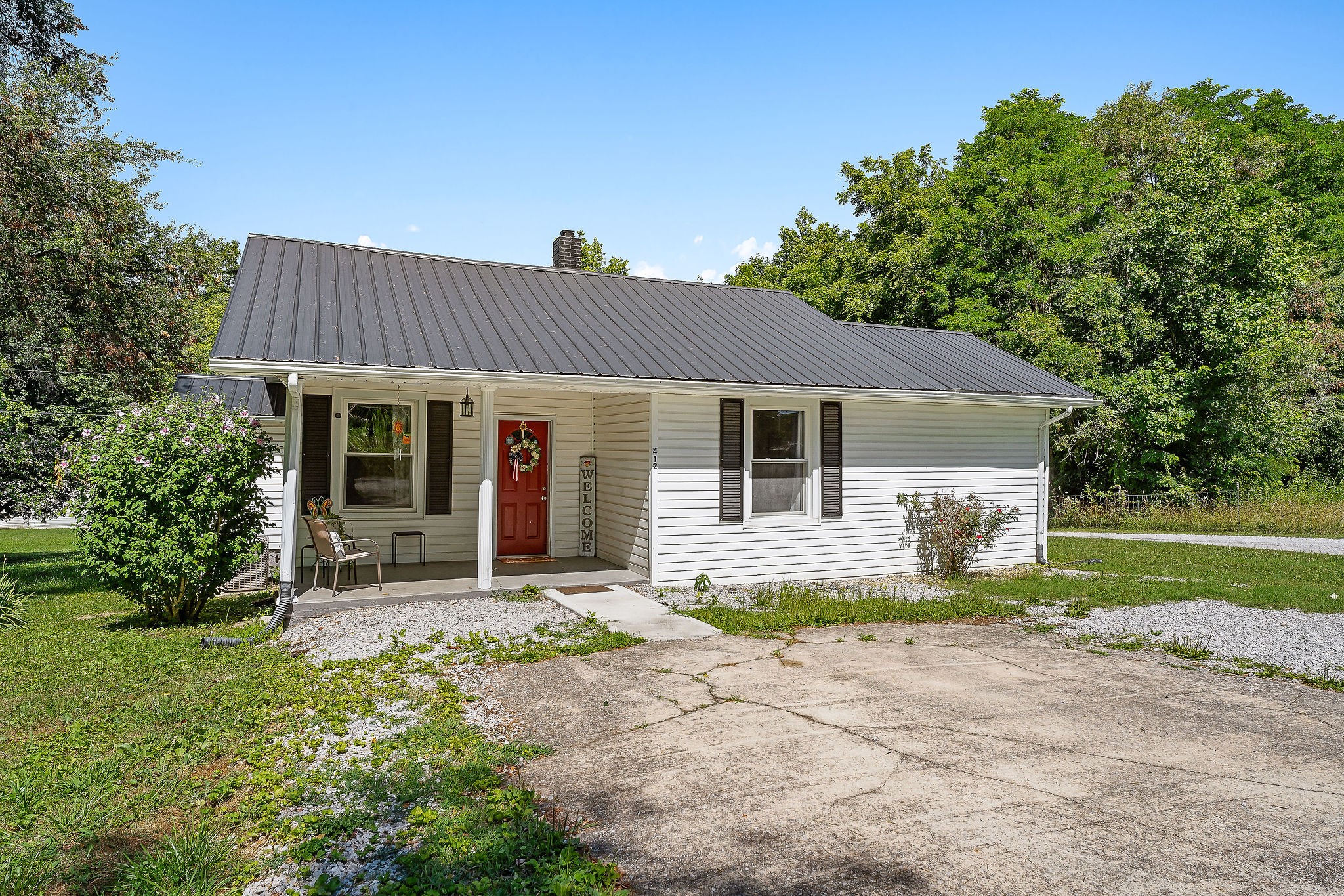 Image 2 of 27 For 6057 39th Avenue