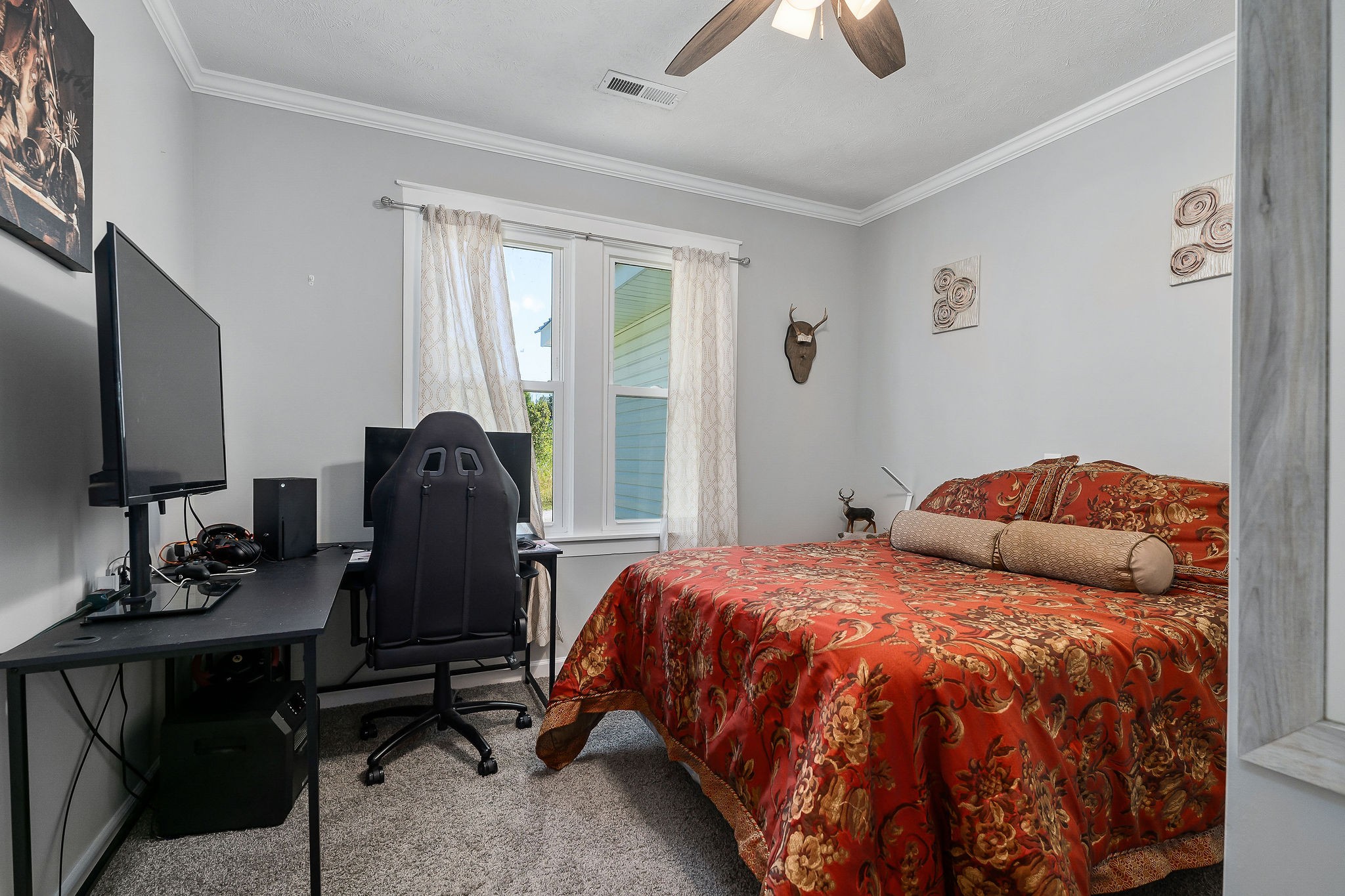Image 22 of 27 For 6057 39th Avenue