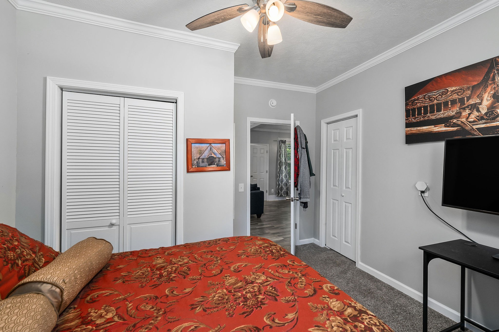 Image 23 of 27 For 6057 39th Avenue