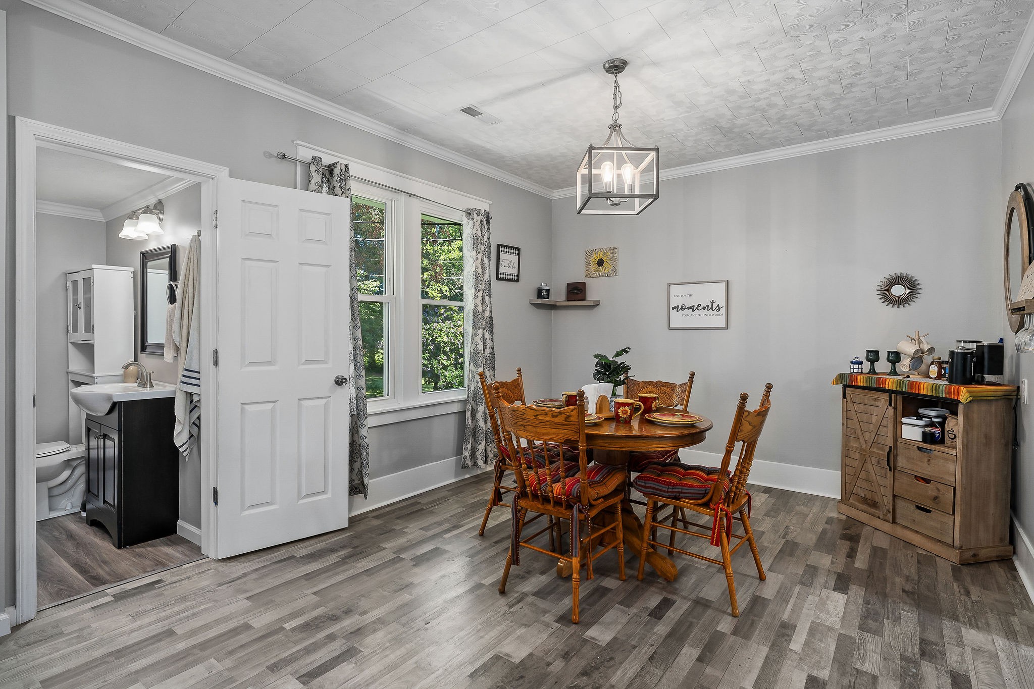 Image 9 of 27 For 6057 39th Avenue
