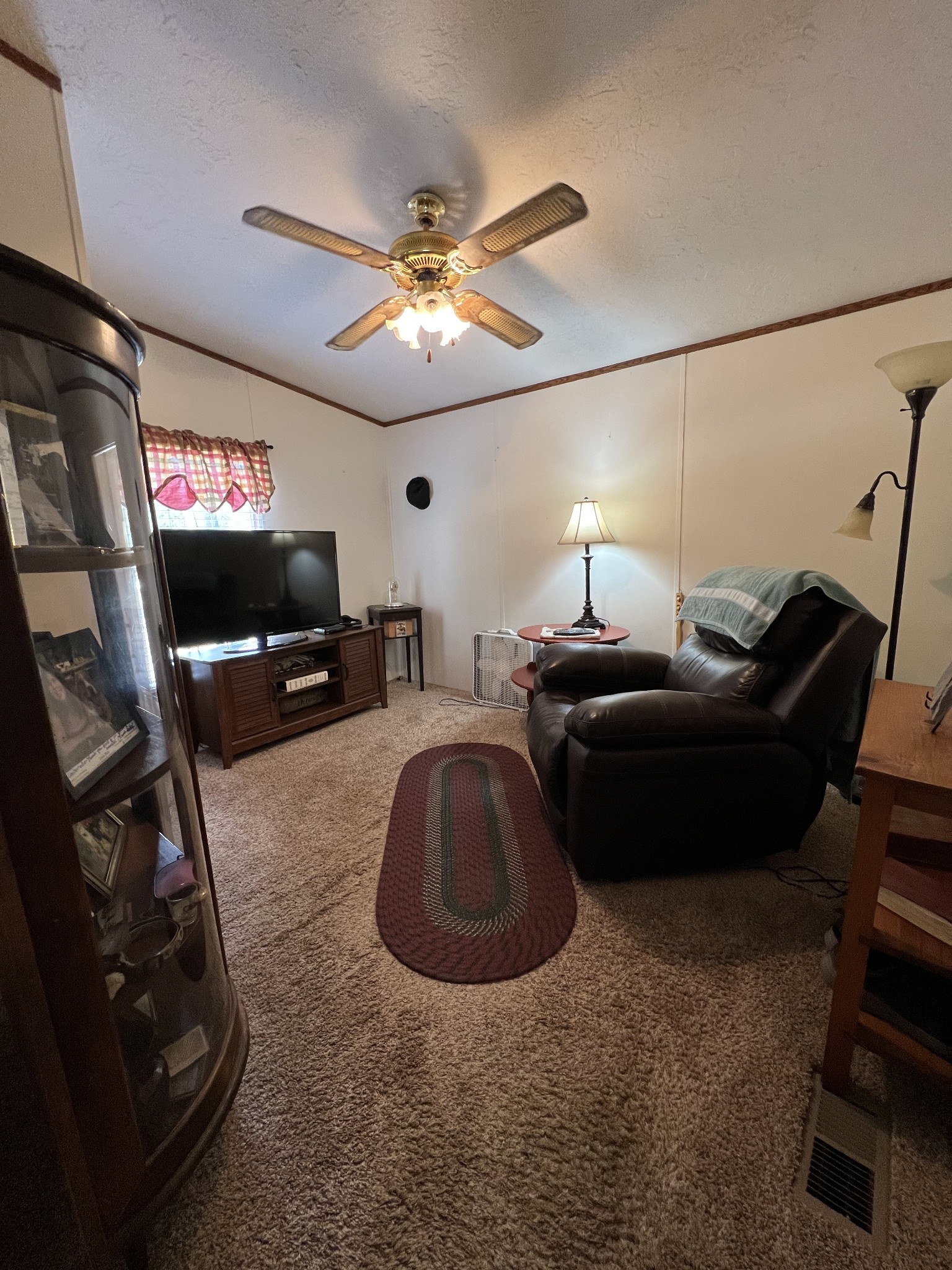Image 11 of 48 For 10790 101st Loop