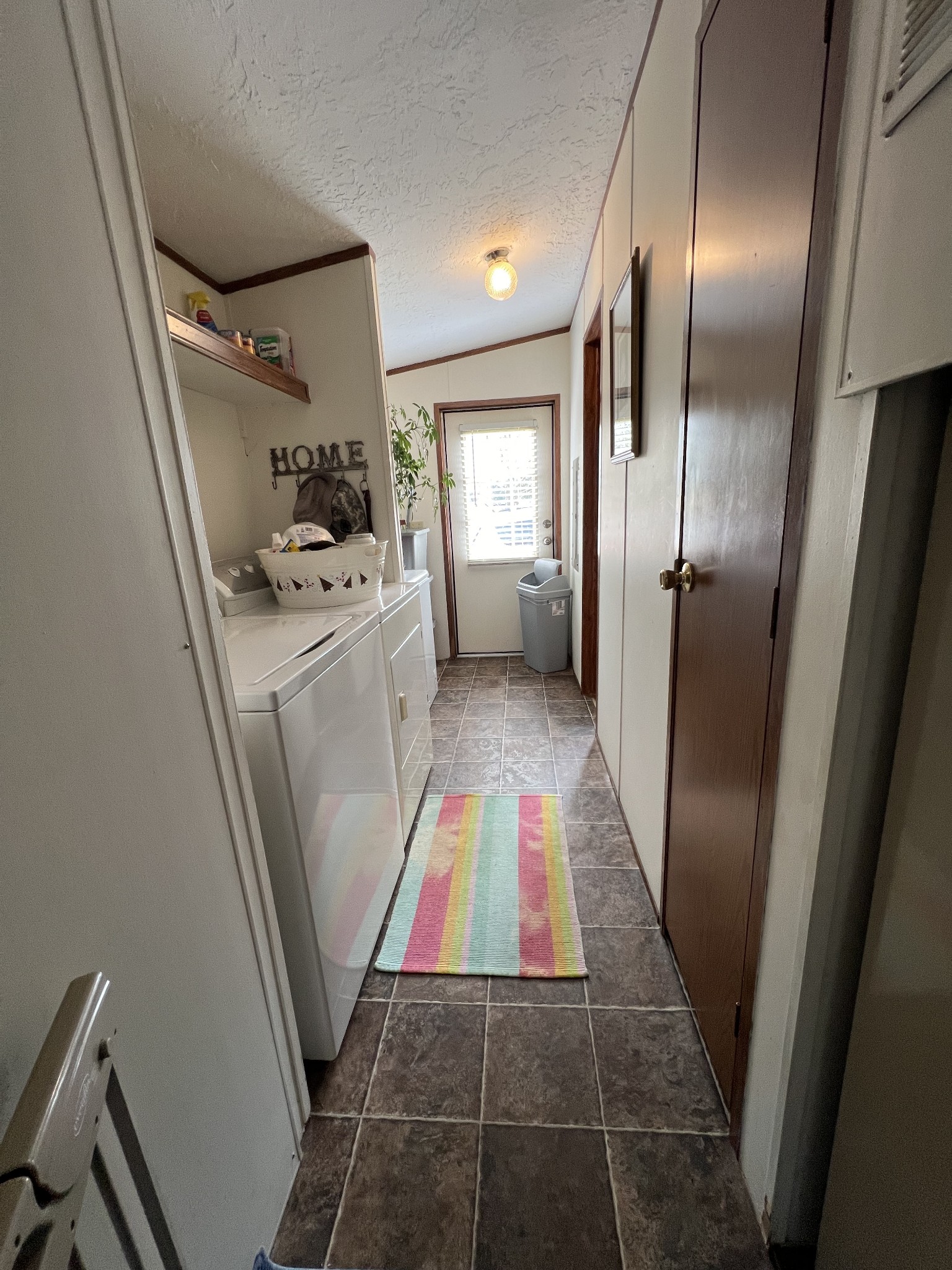 Image 21 of 48 For 10790 101st Loop