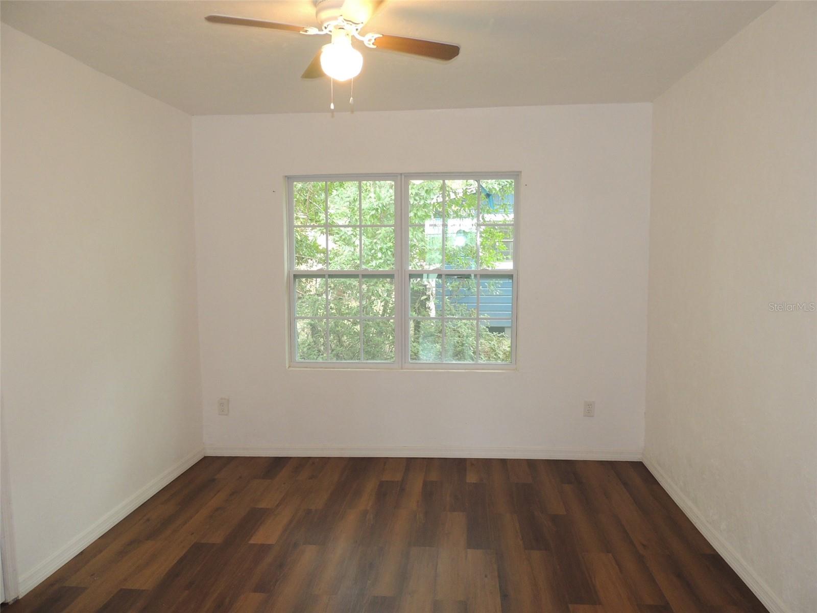Image 19 of 23 For 219 3rd Avenue