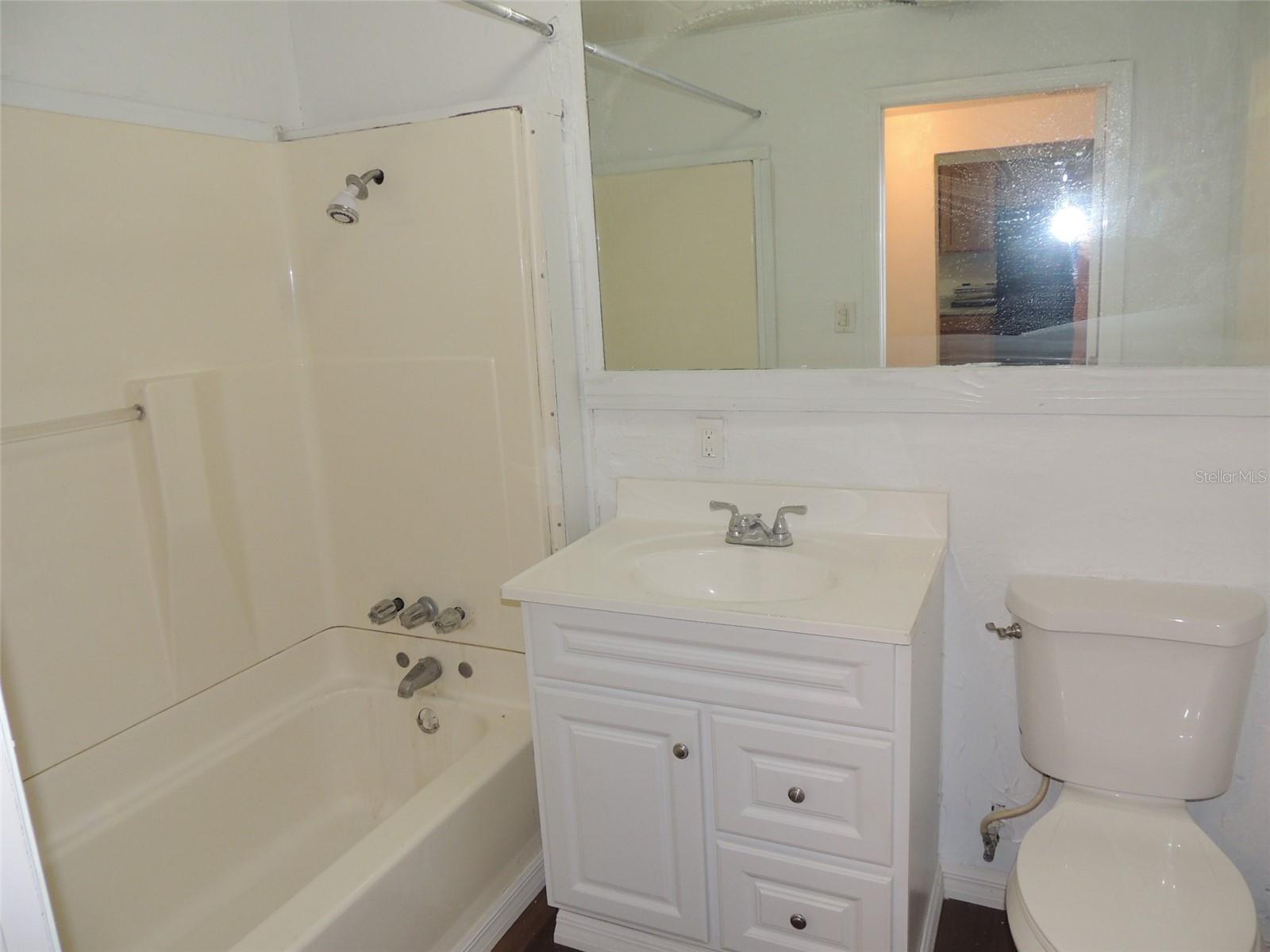Image 21 of 23 For 219 3rd Avenue