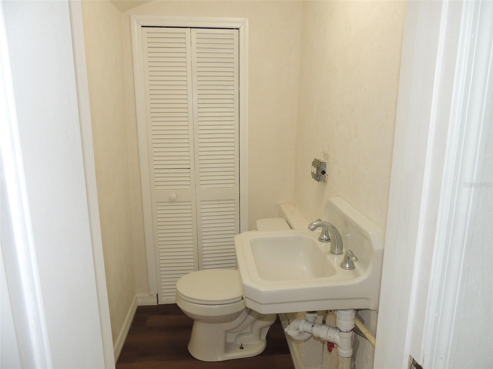 Image 22 of 23 For 219 3rd Avenue
