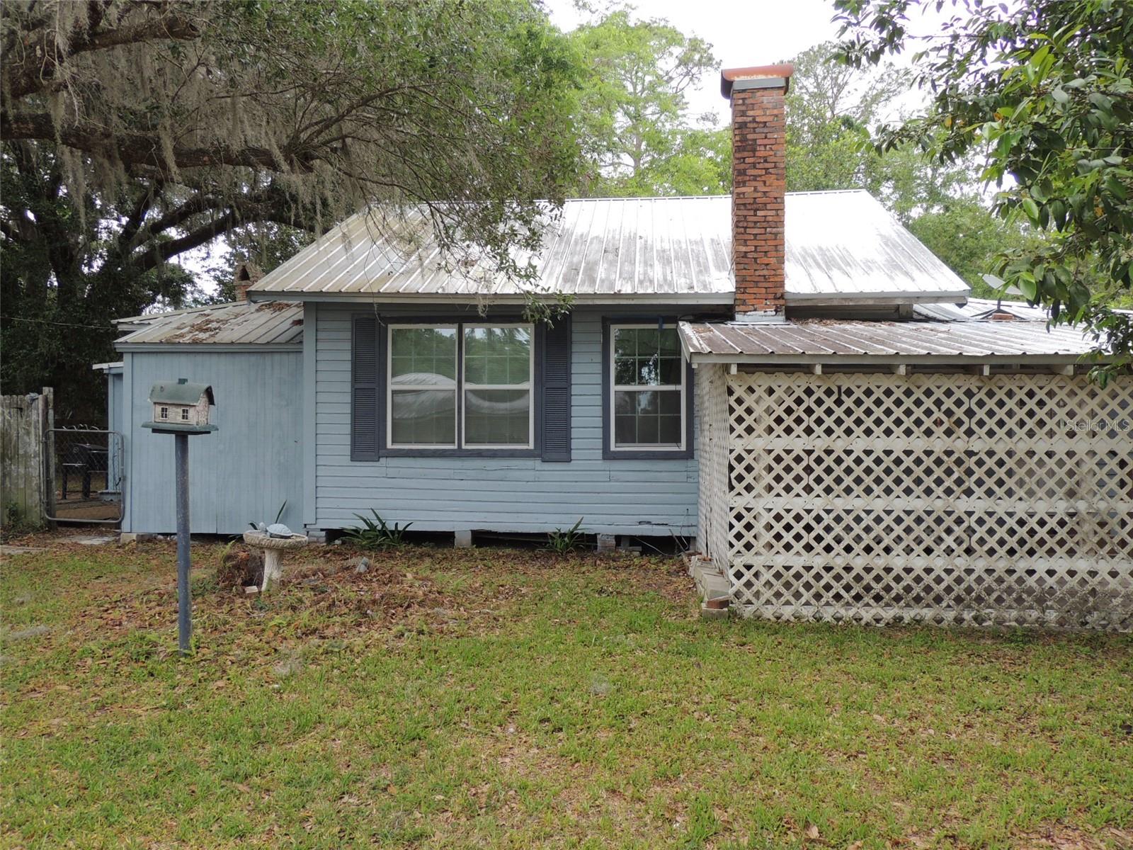 Image 4 of 23 For 219 3rd Avenue