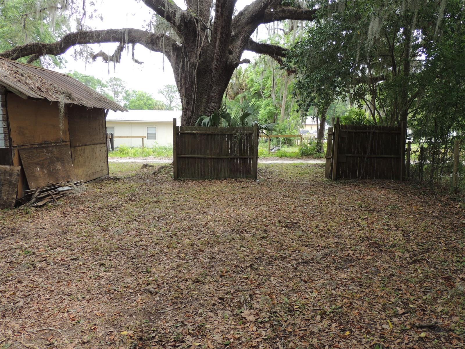 Image 7 of 23 For 219 3rd Avenue