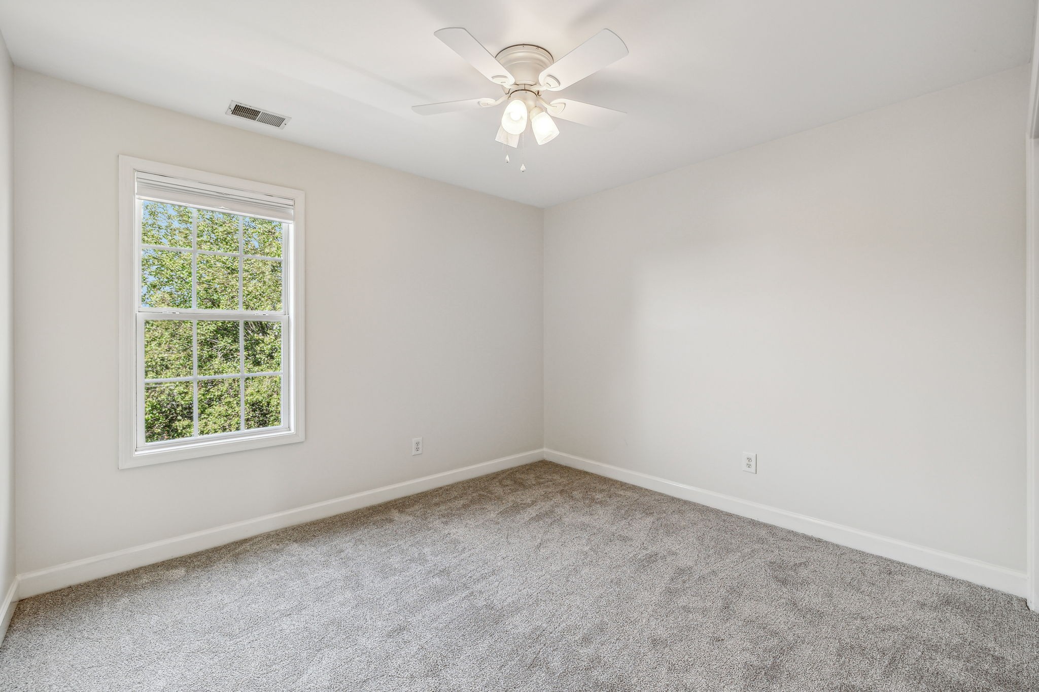 Image 19 of 40 For 8757 97th Lane Road C