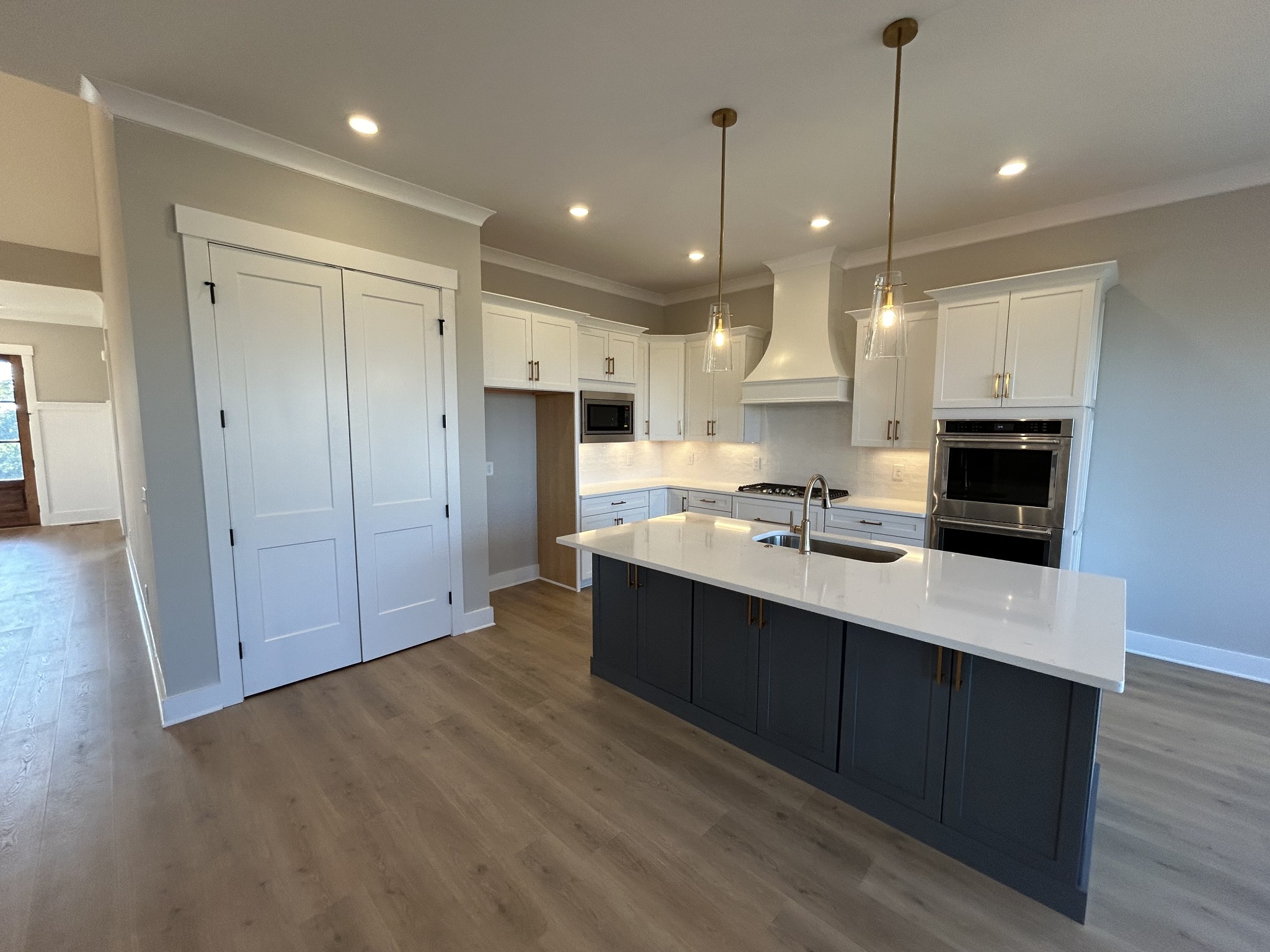 Image 4 of 9 For 1555 73rd Place