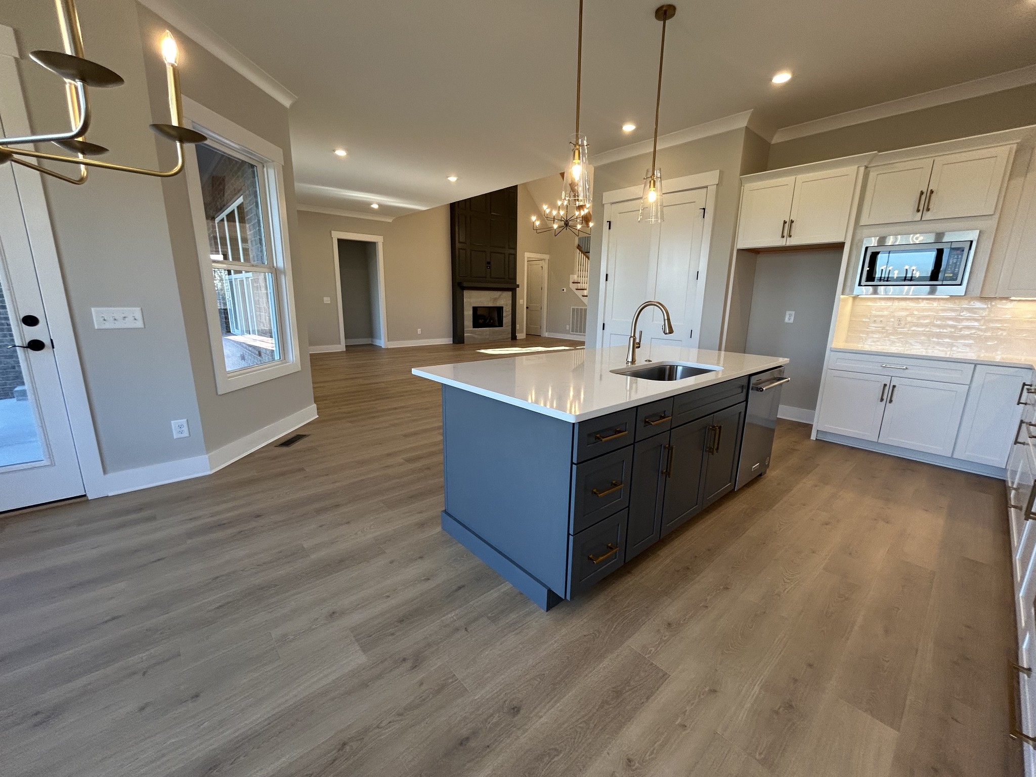 Image 8 of 9 For 1555 73rd Place