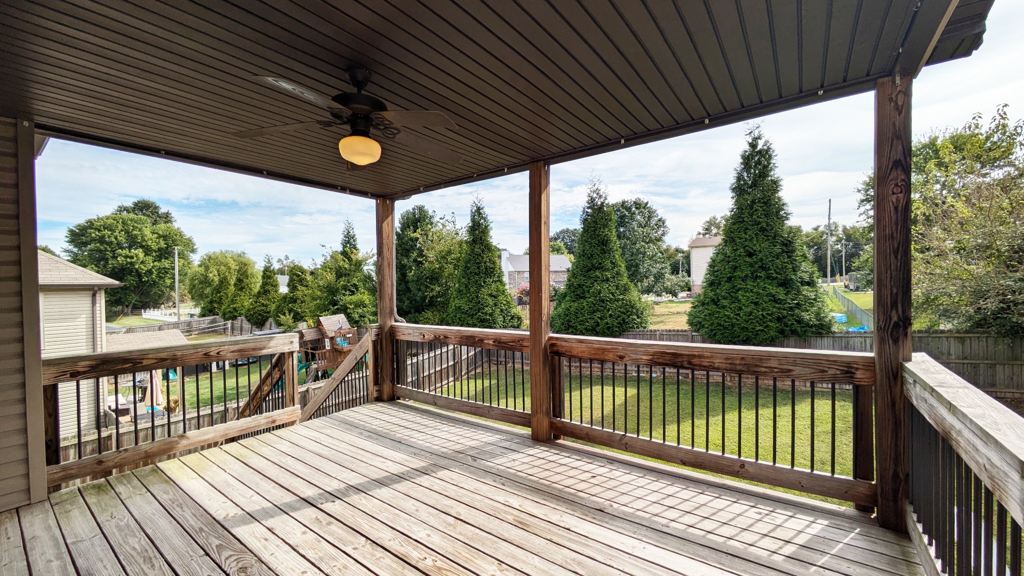 Image 32 of 37 For 19436 Sw 78th Pl