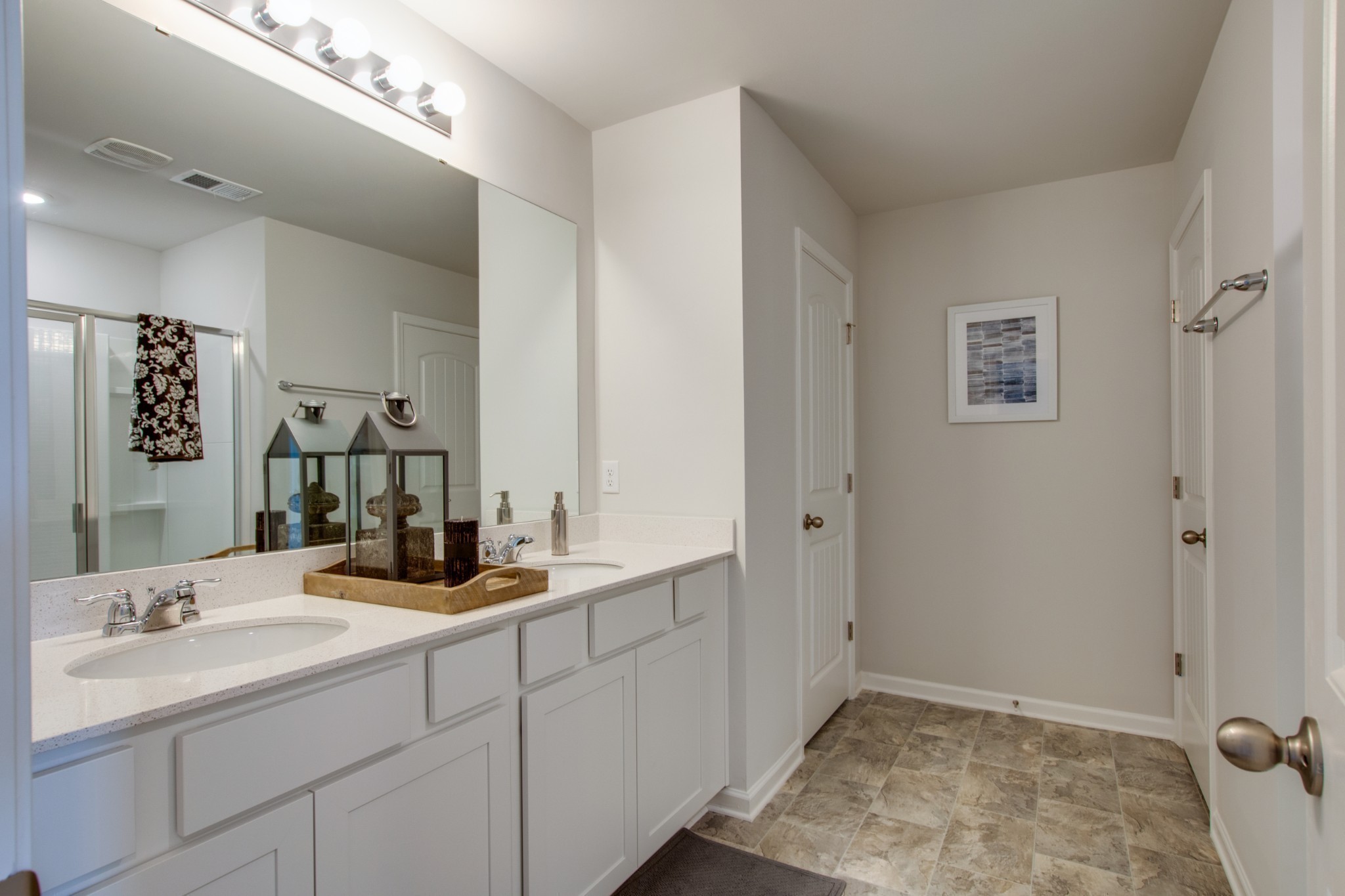 Image 21 of 22 For 2223 Hattie Court