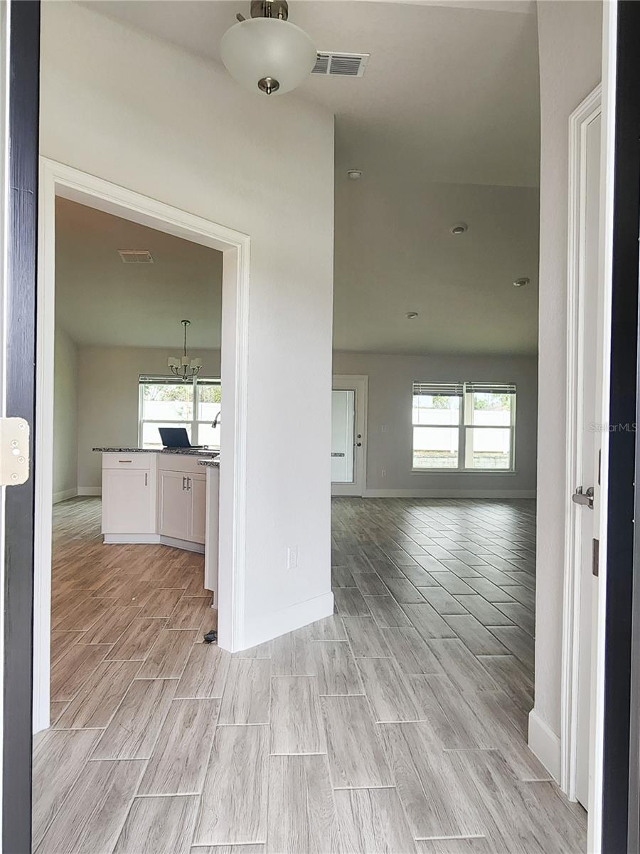 Image 11 of 40 For 8399 57th Court