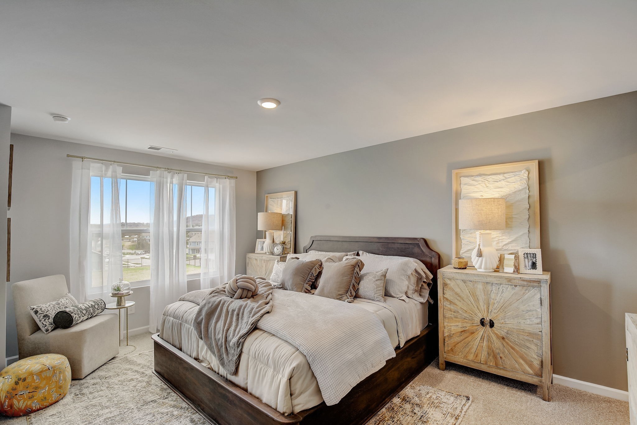 Listing photo id 21 for 2114 Magenta Drive