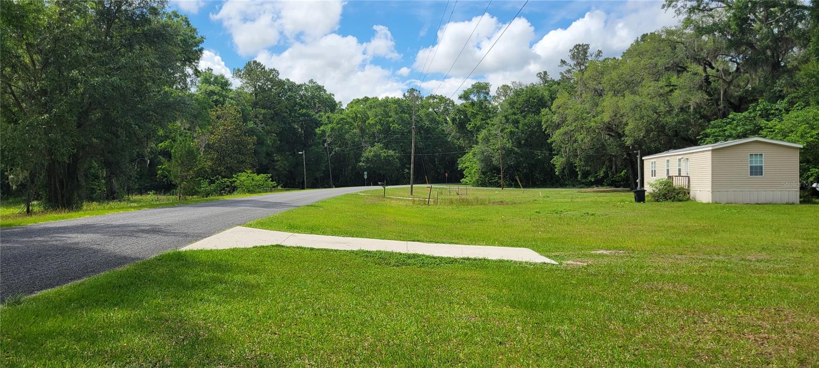 Image 21 of 25 For 15951 44th Avenue Road