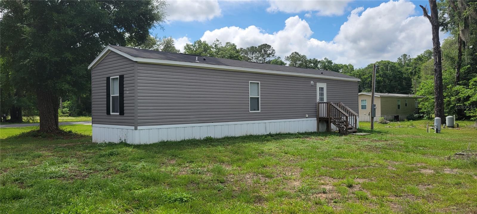 Image 23 of 25 For 15951 44th Avenue Road