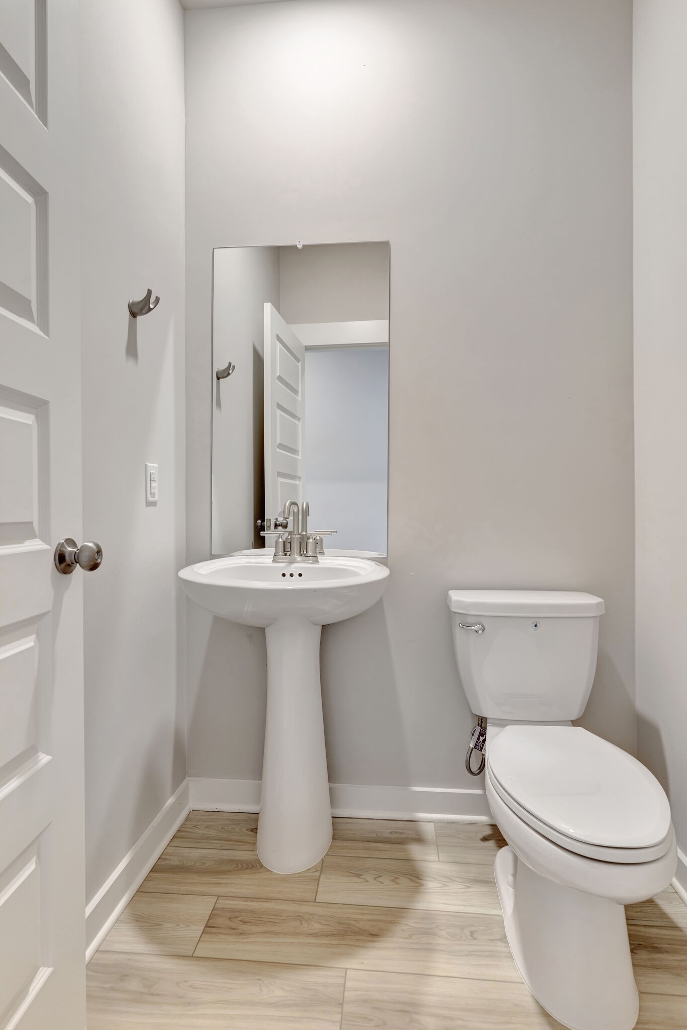 Image 6 of 22 For 8413 Gower Trail