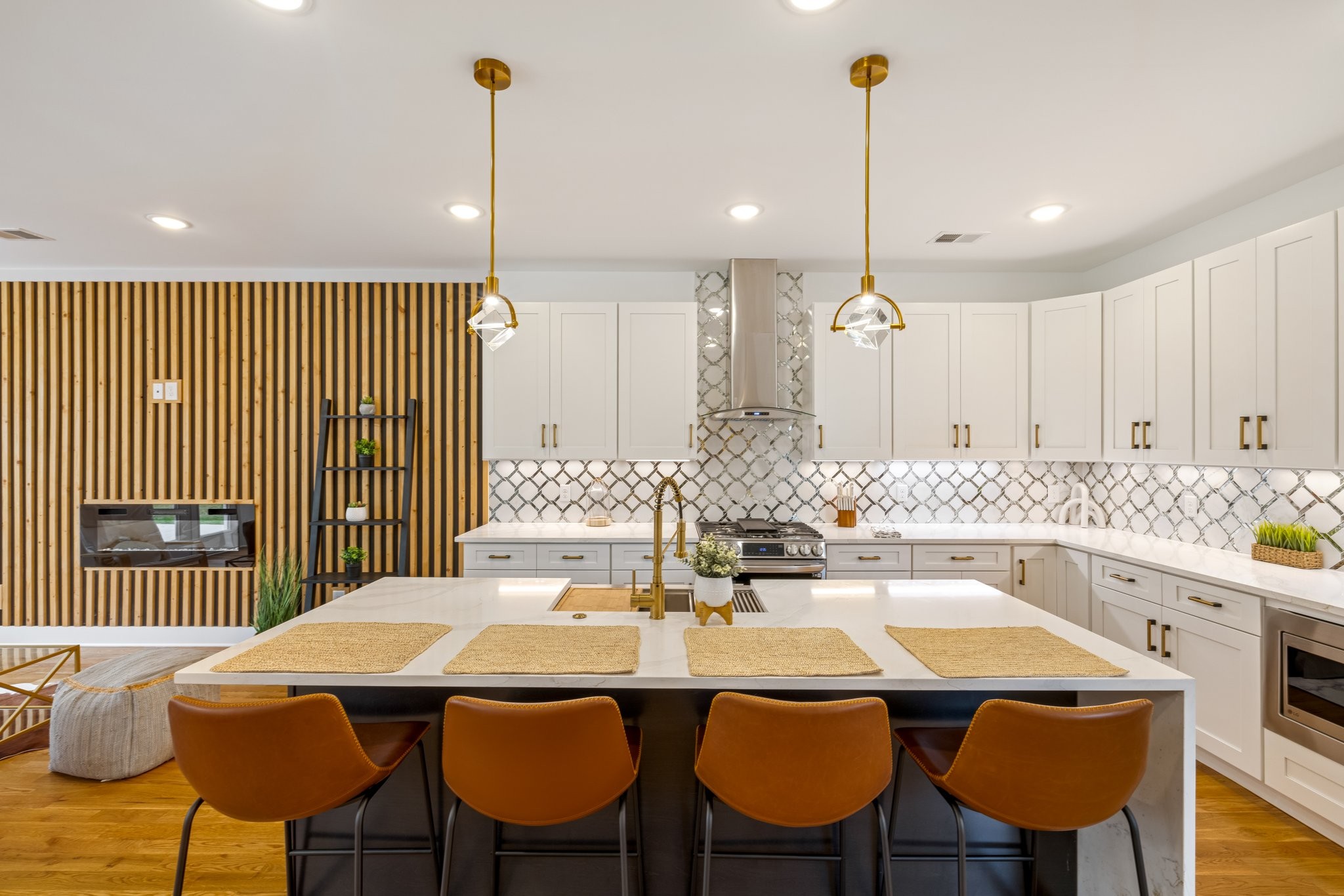 Image 3 of 15 For 9710 32nd Court