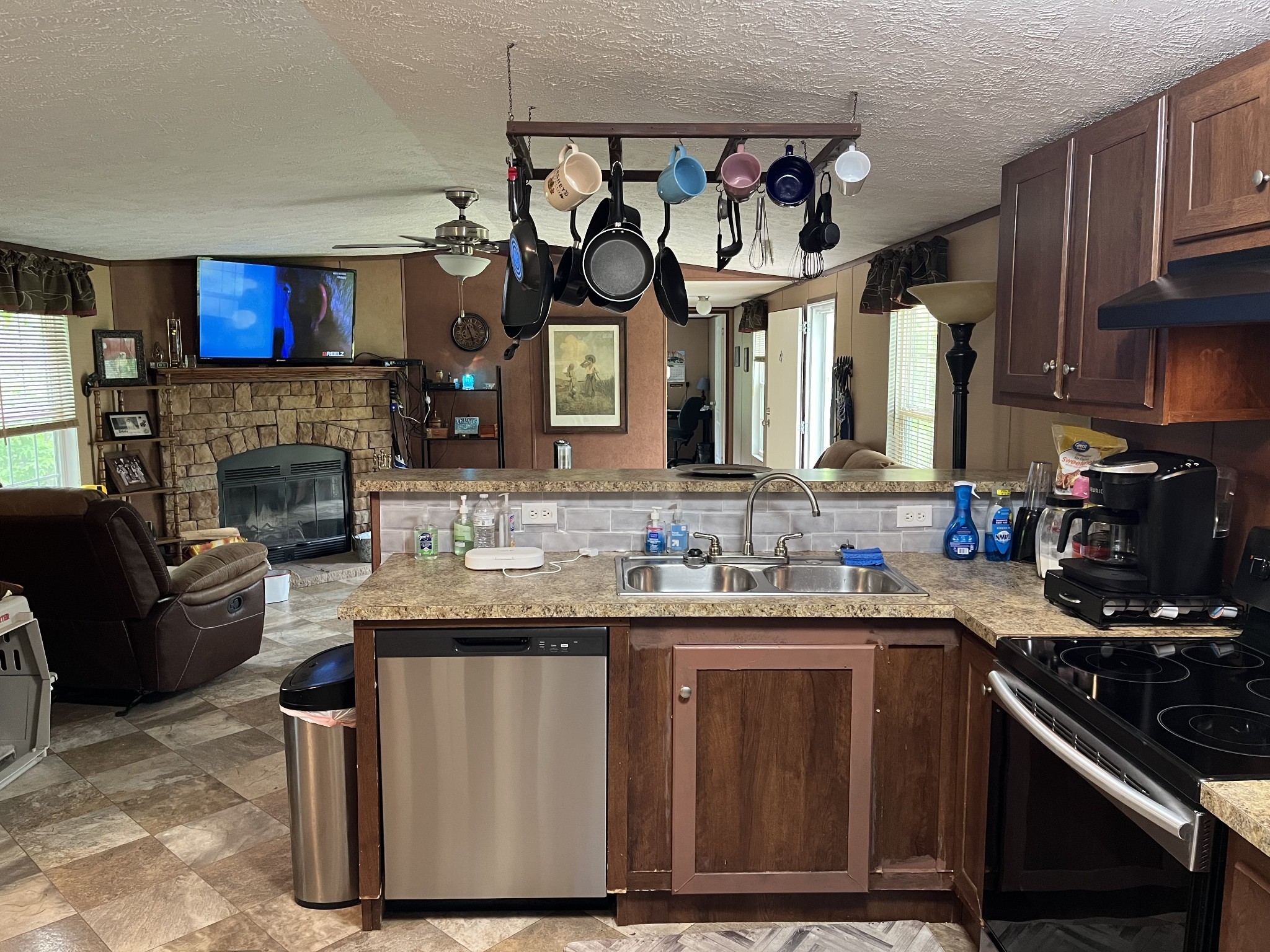 Image 11 of 46 For 4735 35th Street