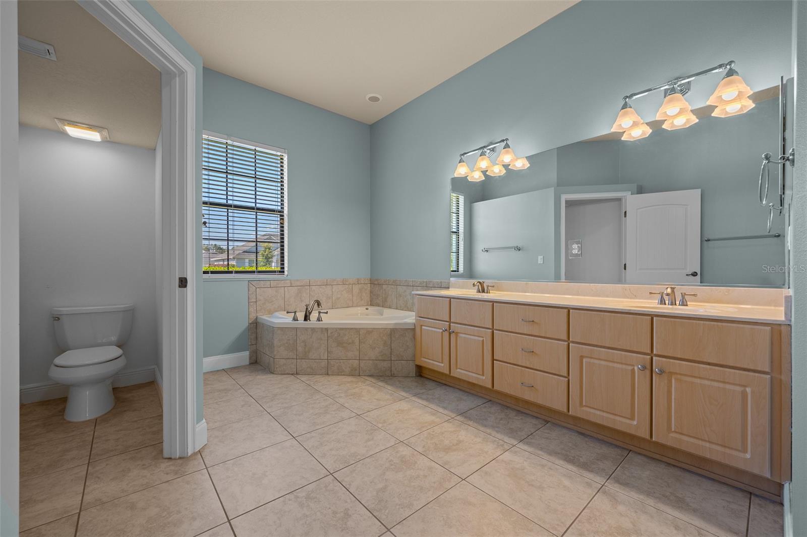 Image 22 of 46 For 4735 35th Street
