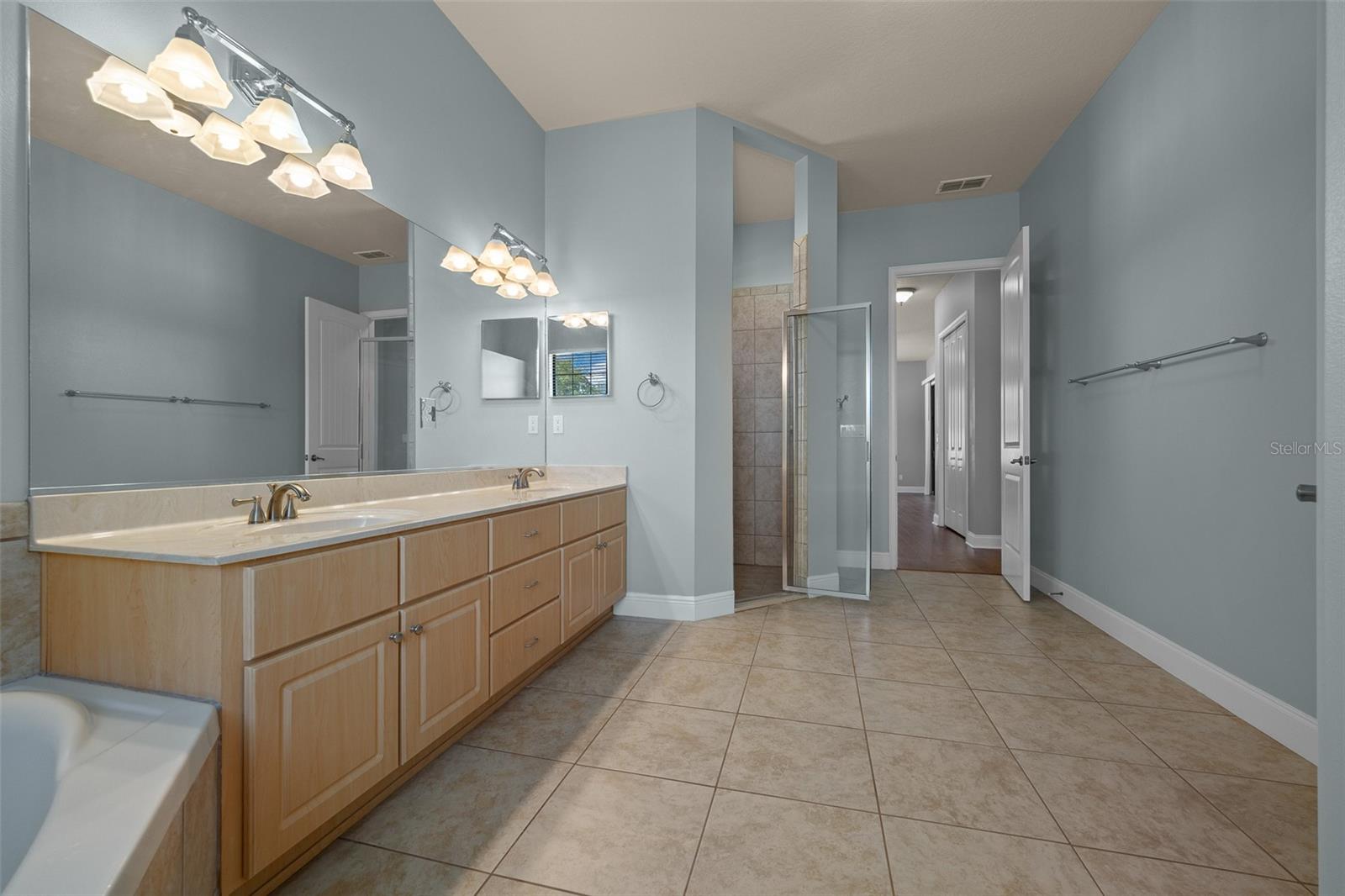 Image 23 of 46 For 4735 35th Street