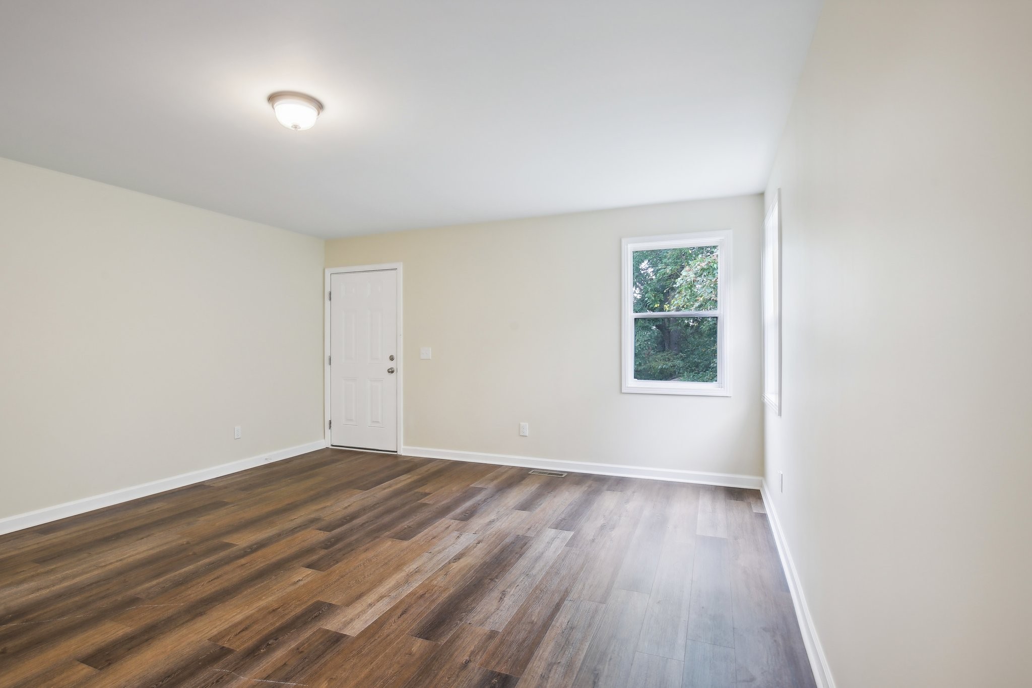 Image 15 of 46 For 1114 Hickory Road