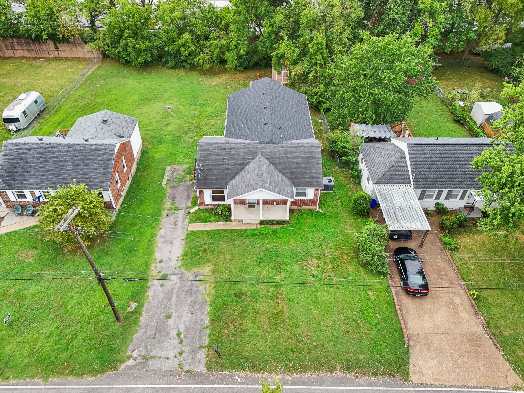 Image 2 of 46 For 1114 Hickory Road