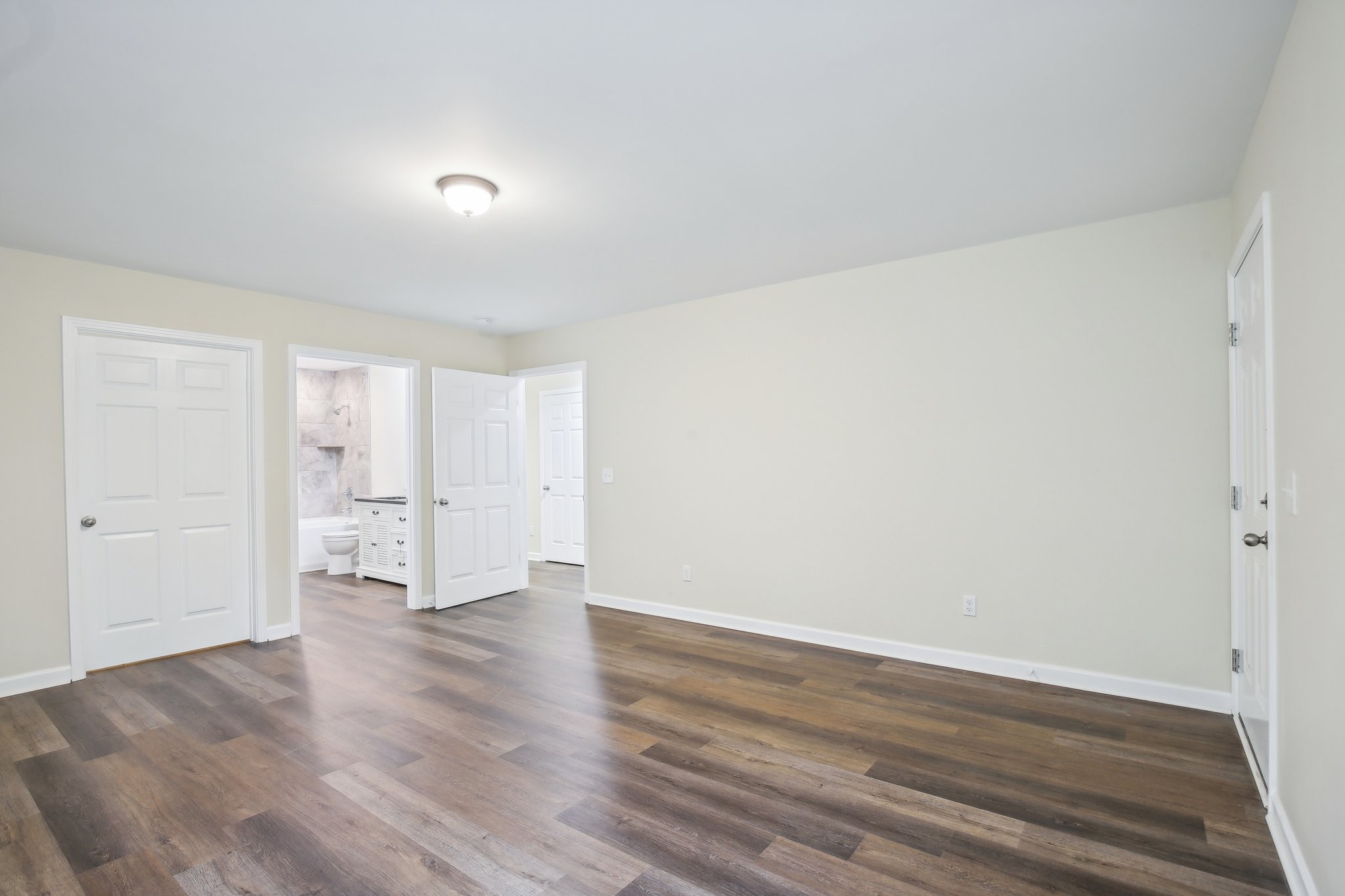 Image 22 of 46 For 1114 Hickory Road