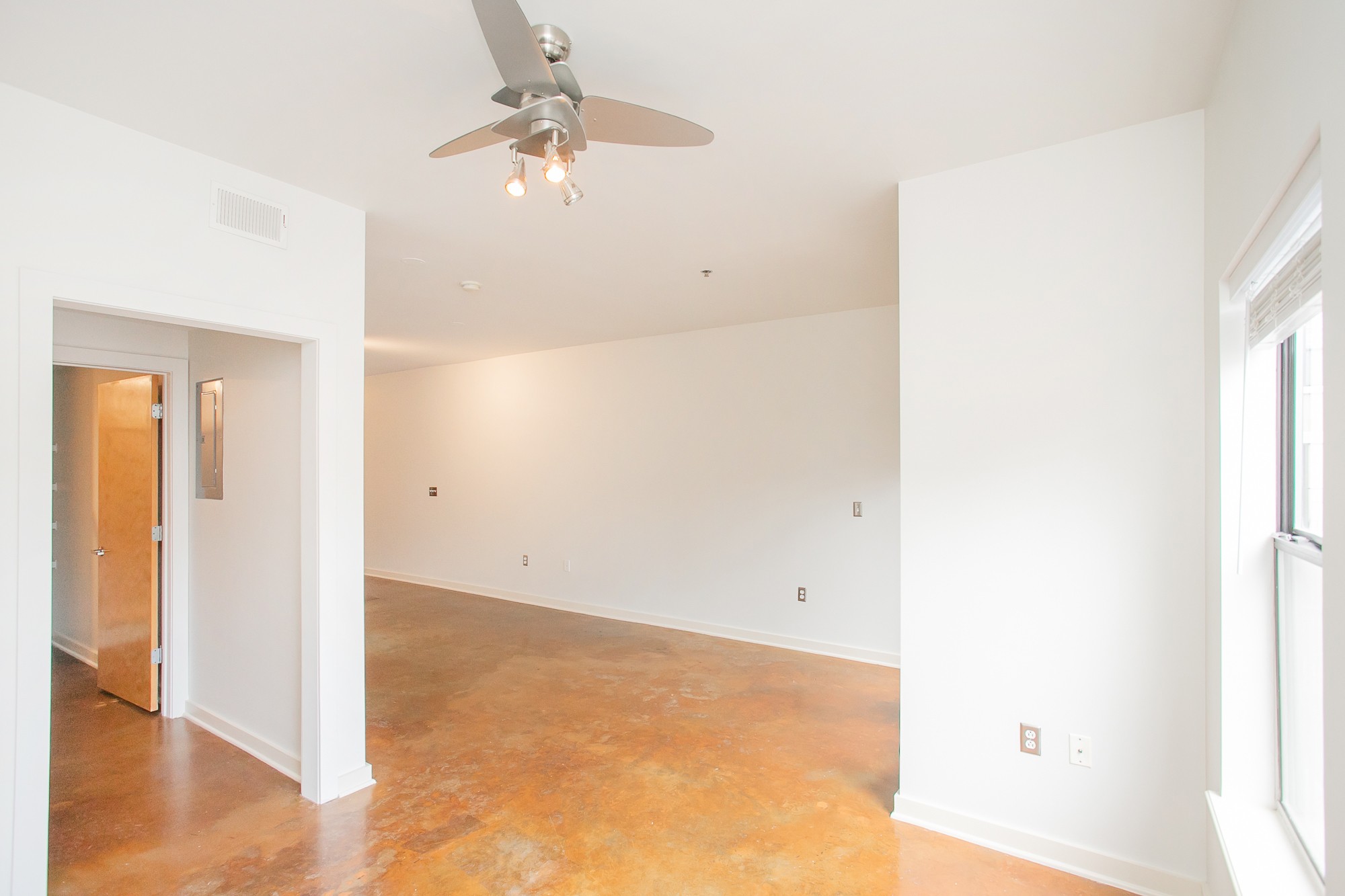 Image 11 of 56 For 3019 709th Avenue