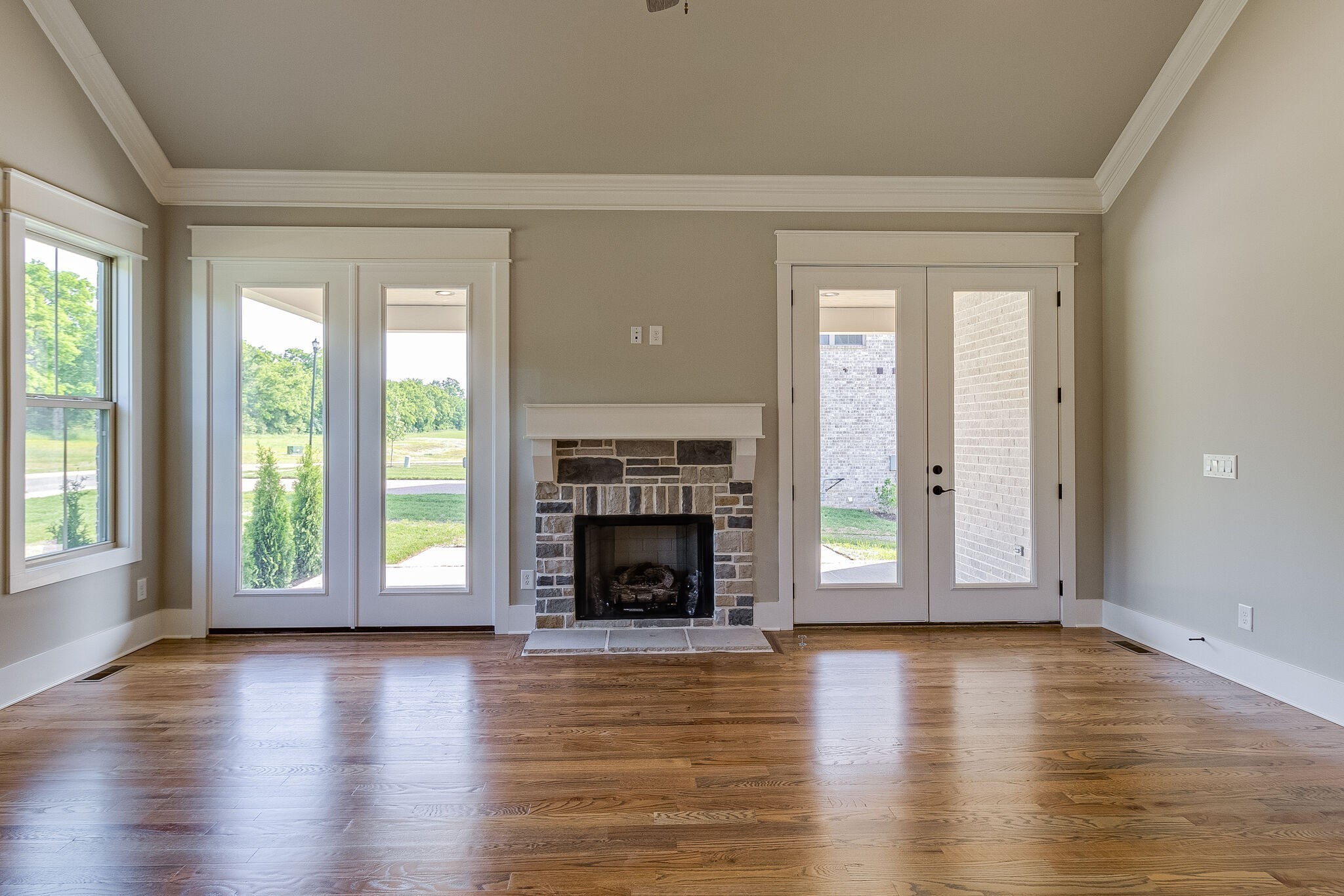 Listing photo id 9 for 397 Homeway Loop