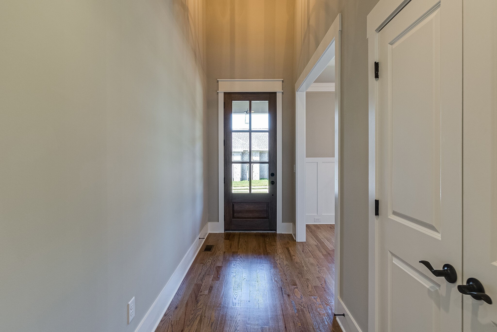 Listing photo id 3 for 397 Homeway Loop