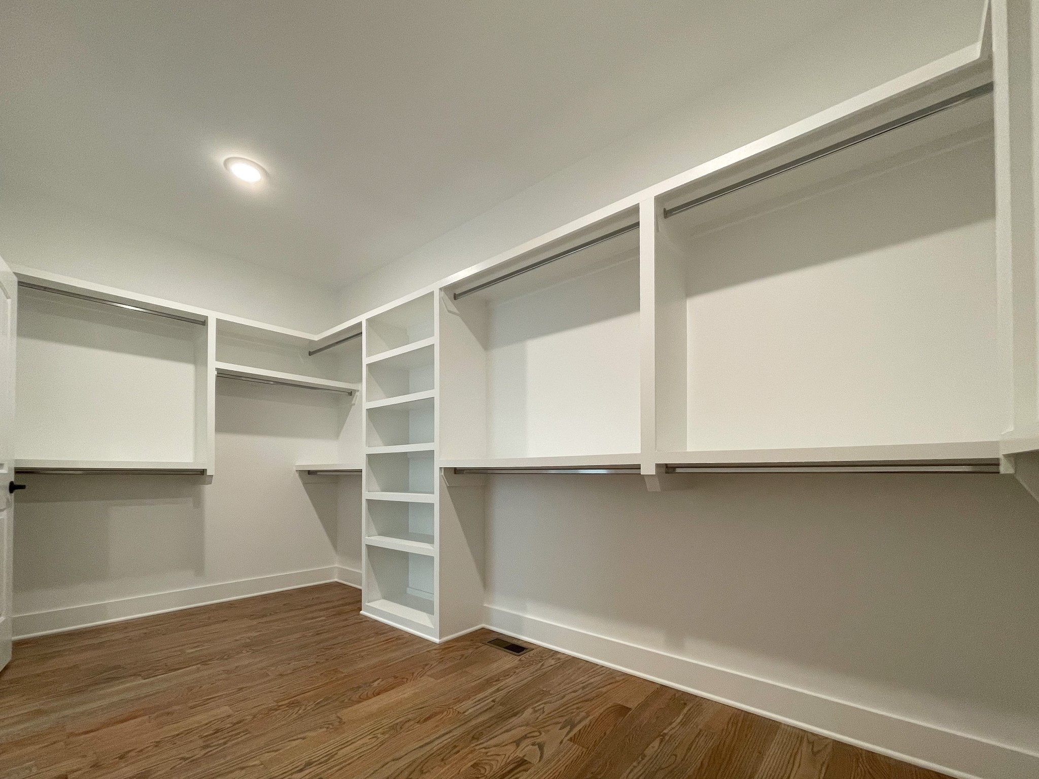Image 10 of 53 For 154 7th Avenue