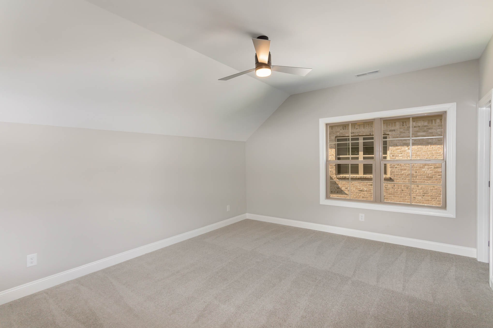 Image 15 of 53 For 154 7th Avenue