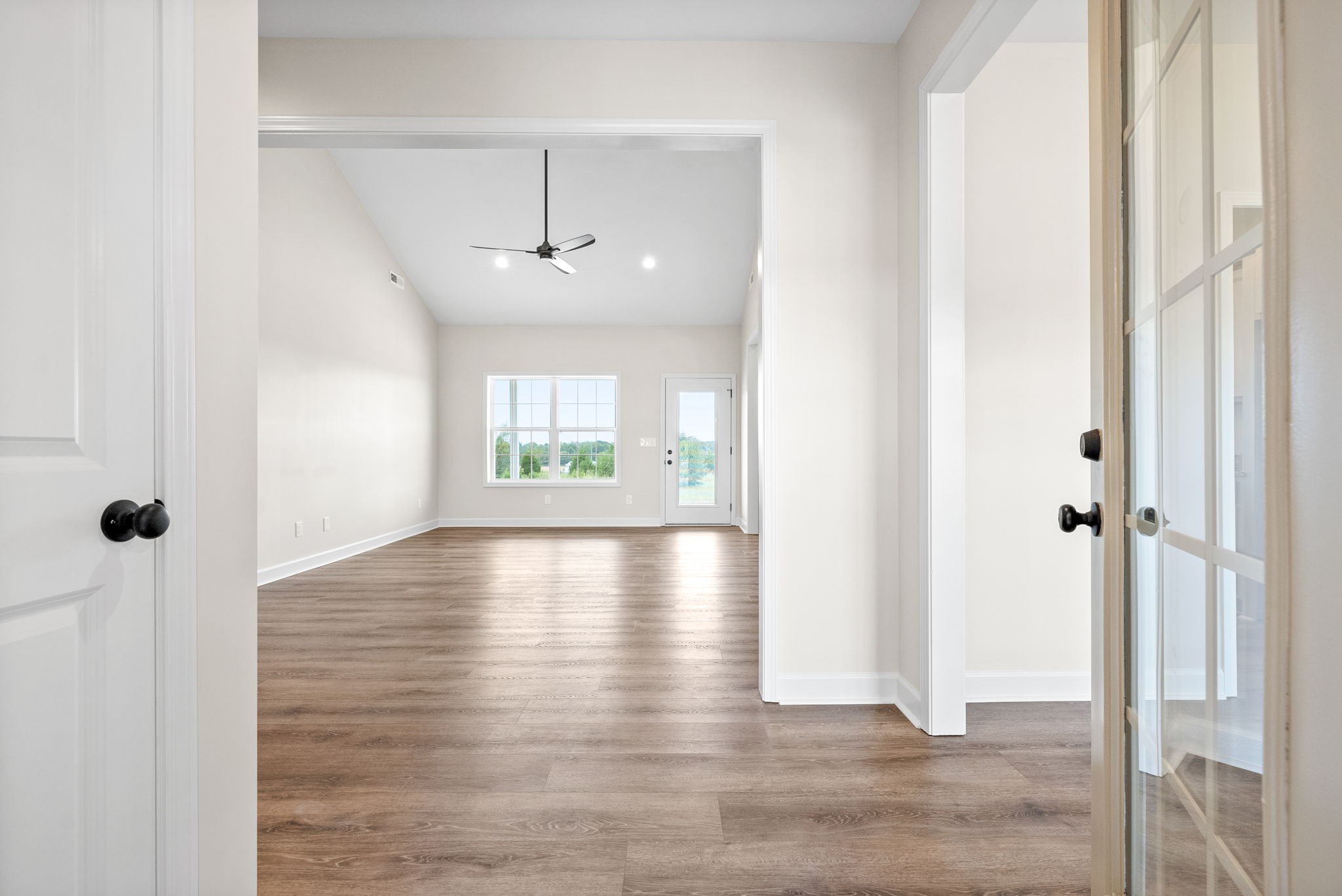 Image 4 of 10 For 4521 100th Place E