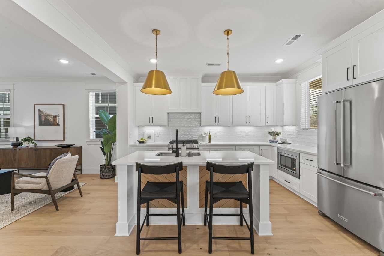 Image 11 of 43 For 536 7th Avenue