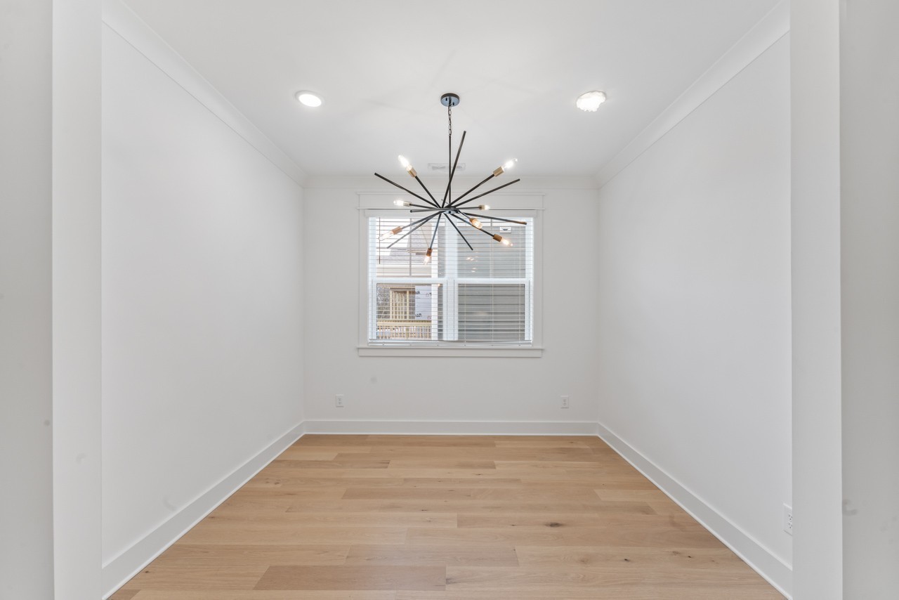 Image 13 of 43 For 536 7th Avenue